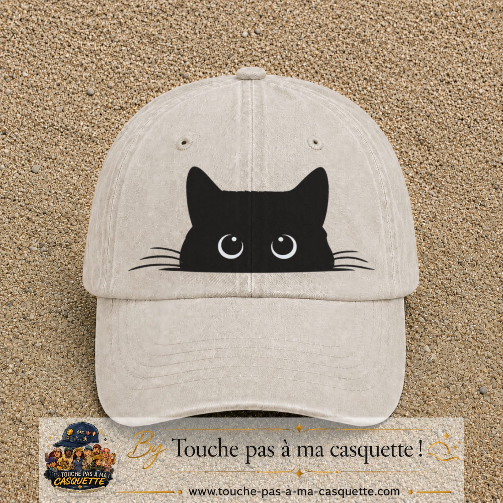 Image principale produit16grosBC - casquette Beige clair délavé avec visuel Chat noir caché yeux ronds 7 cm