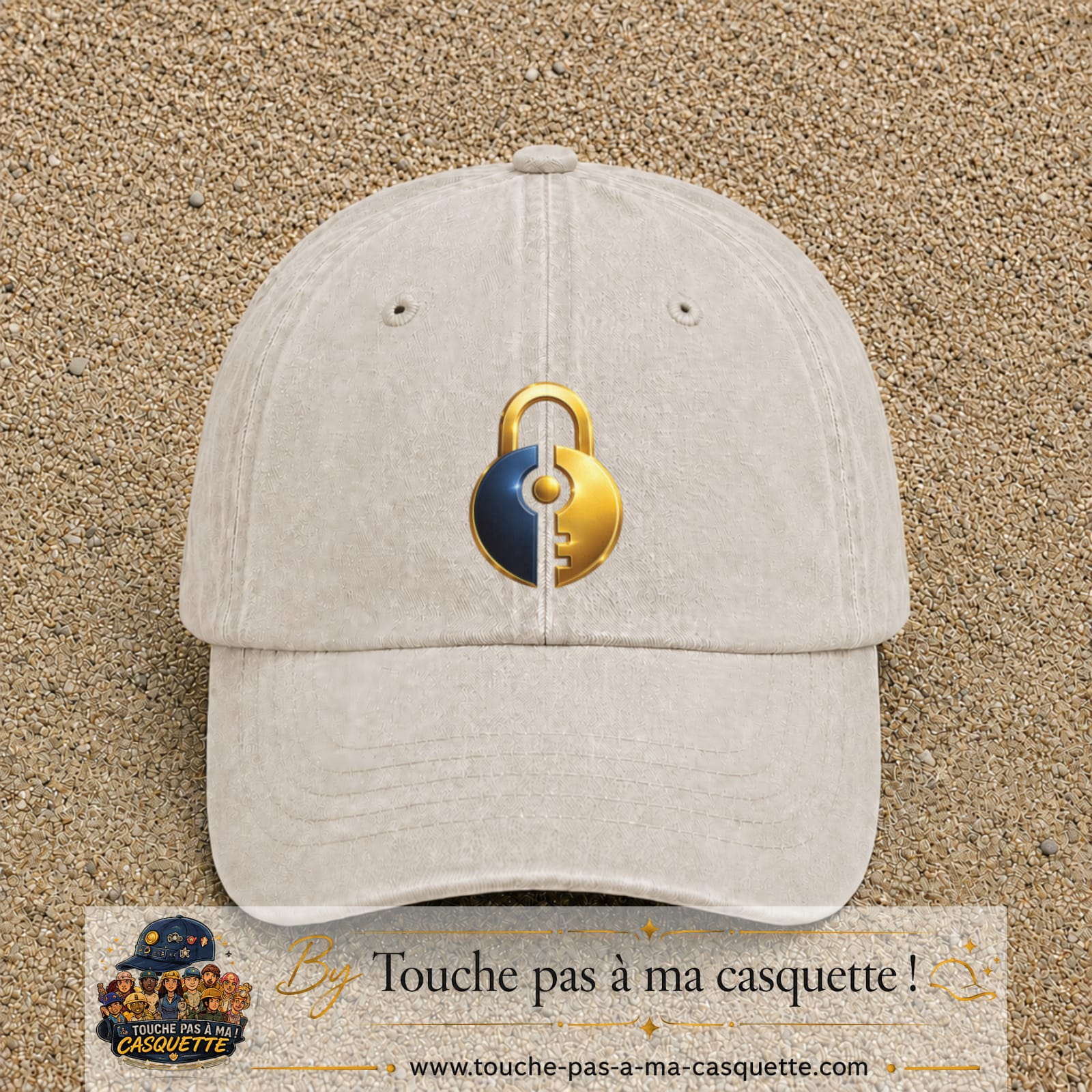 Image principale casquette Beige clair délavé avec motif Cadenas doré 7 cm