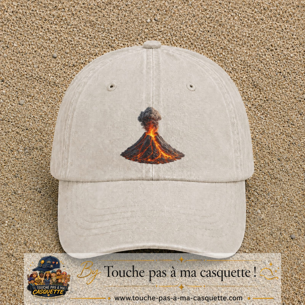 Image principale casquette Beige clair délavé avec motif Volcan en éruption 7 cm