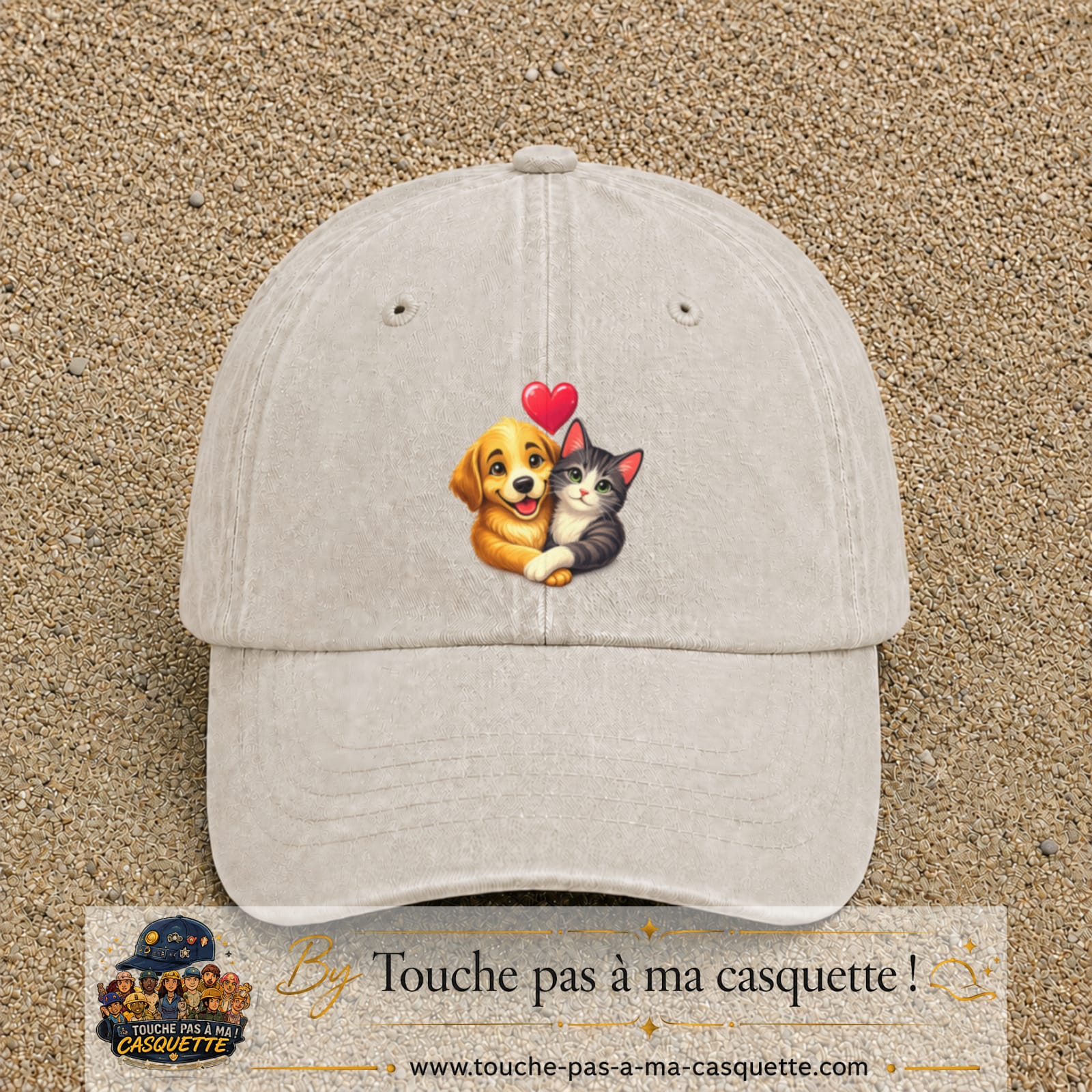 Casquette Beige clair délavé avec motif Chien et chat complices en 7 cm – vue principale