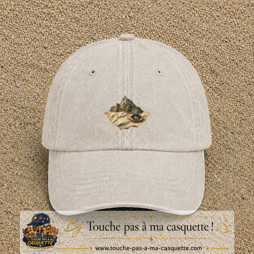 Casquette Beige clair délavé avec motif Montagne sur carte avec boussole en 5 cm – vue principale
