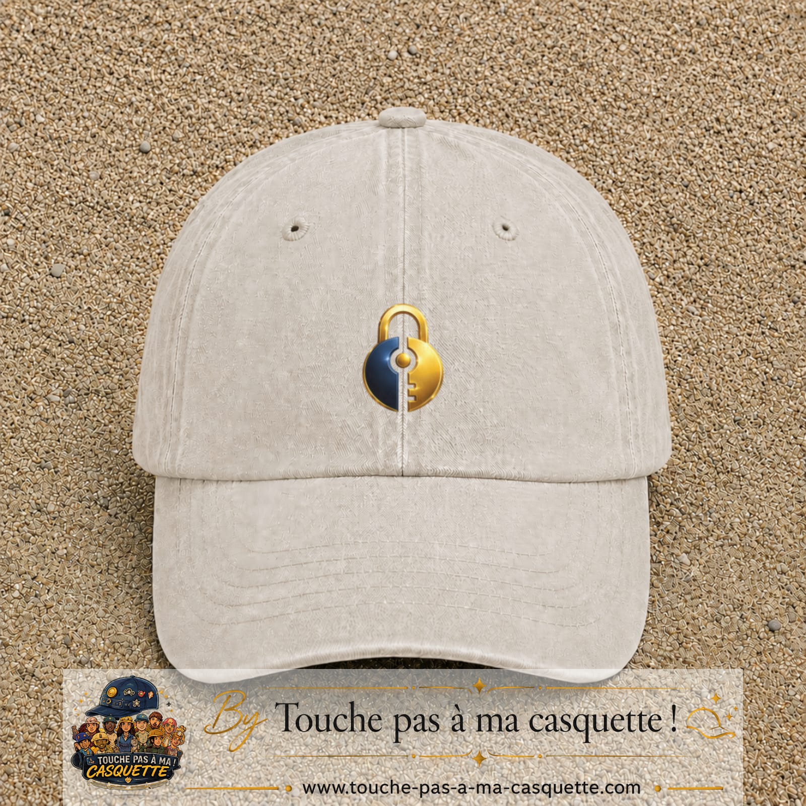 Image principale casquette Beige clair délavé avec motif Cadenas doré 5 cm