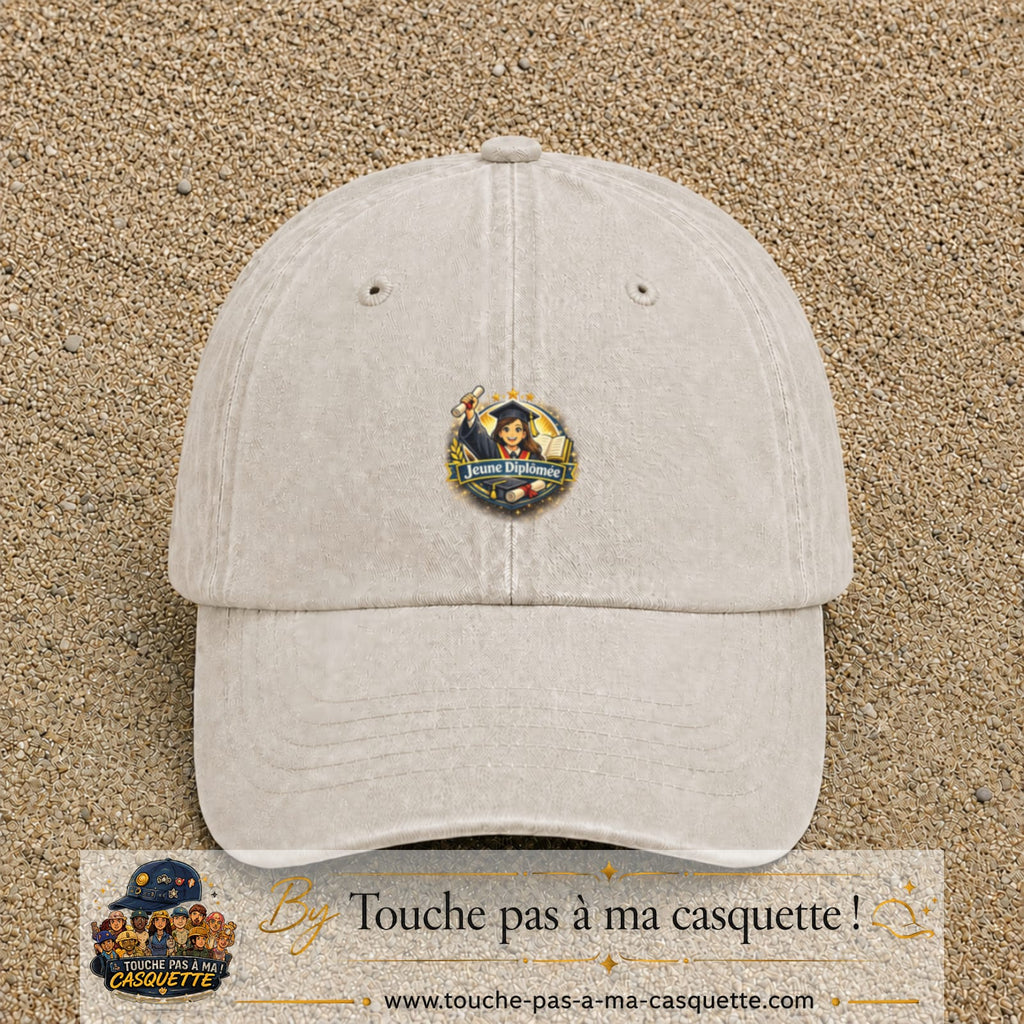 Casquette Beige clair délavé avec motif Jeune Diplômée en 5 cm – vue principale