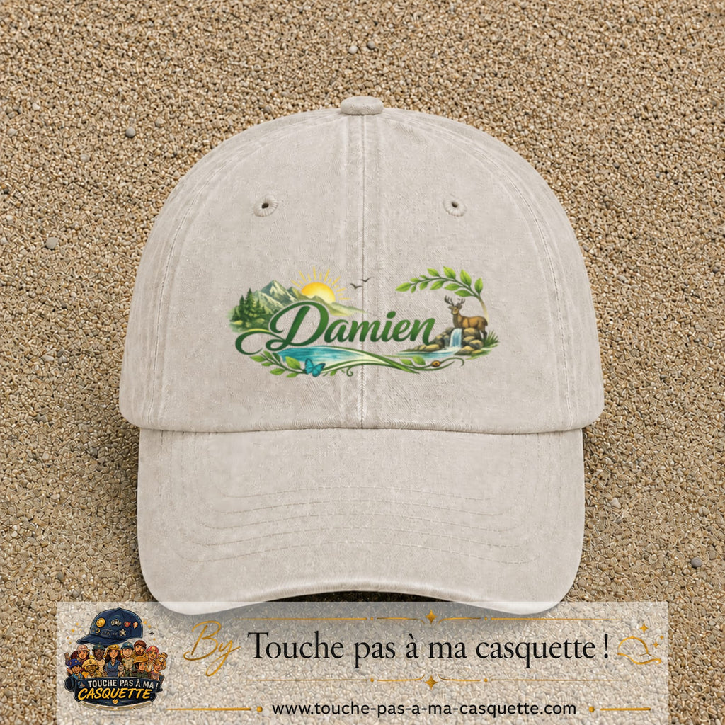 Casquette Beige clair délavé avec motif Prénom Damien nature et cerf en 7 cm – vue principale