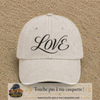 Image principale produit131grosBC - casquette Beige clair délavé avec visuel Love calligraphie 7 cm