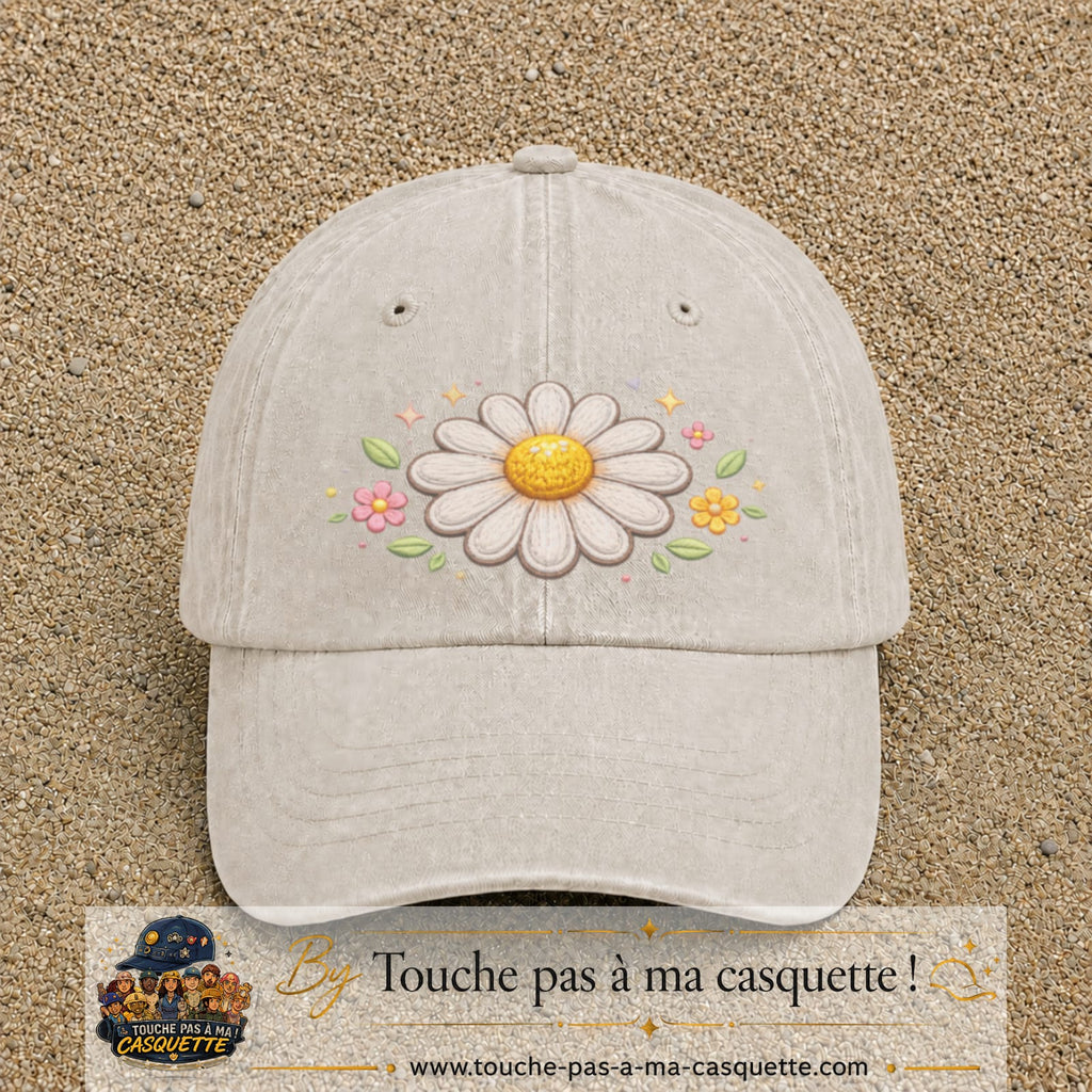 Image principale produit120grosBC - casquette Beige clair délavé avec visuel Marguerite horizontale 7 cm