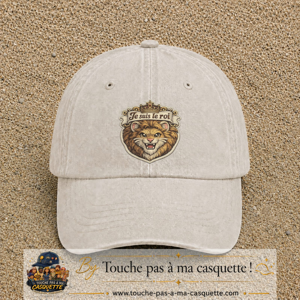 Image principale produit40grosBC - casquette Beige clair délavé avec visuel Lion roi je suis le roi 7 cm