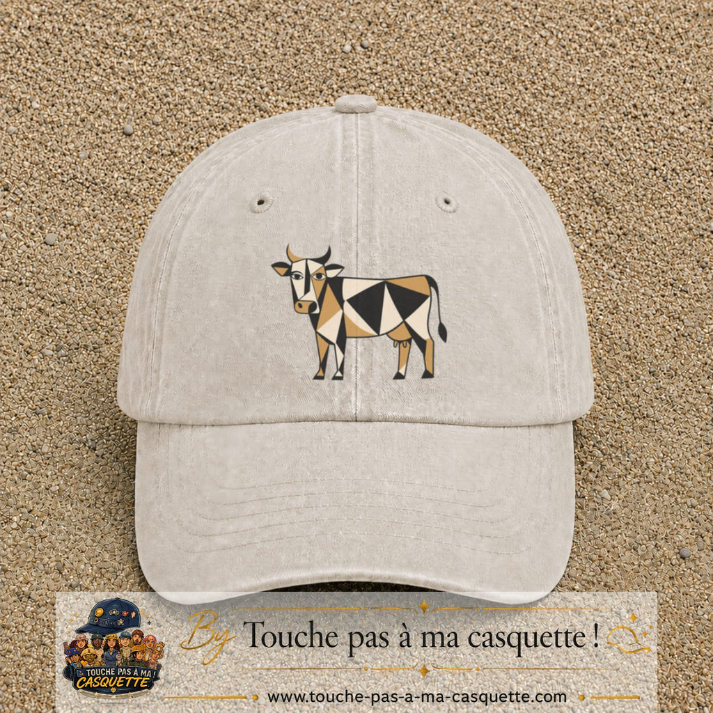 Image principale produit149grosBC - casquette Beige clair délavé avec visuel Vache géométrique 7 cm
