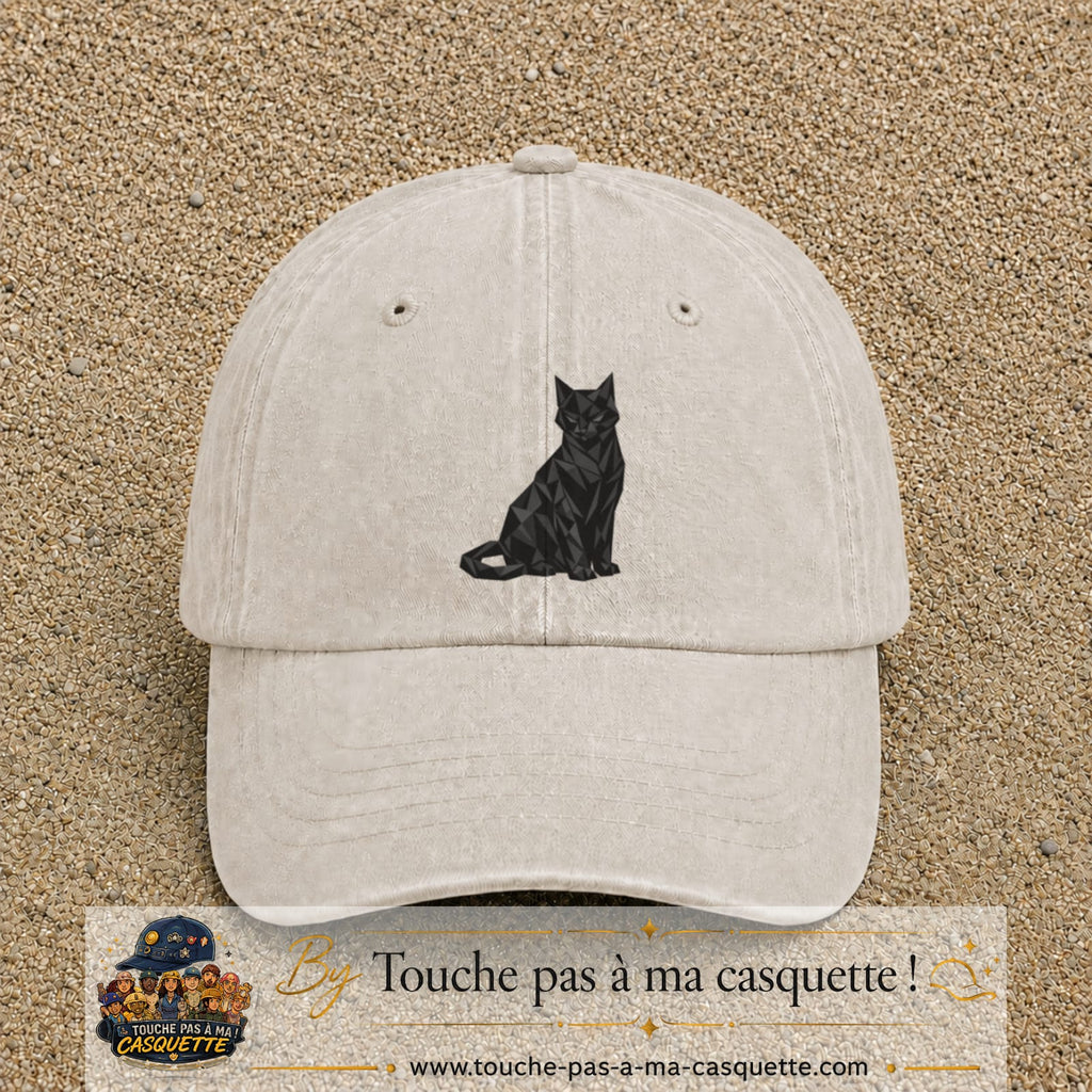 Image principale produit176grosBC - casquette Beige clair délavé avec visuel Chat noir polygonal 7 cm