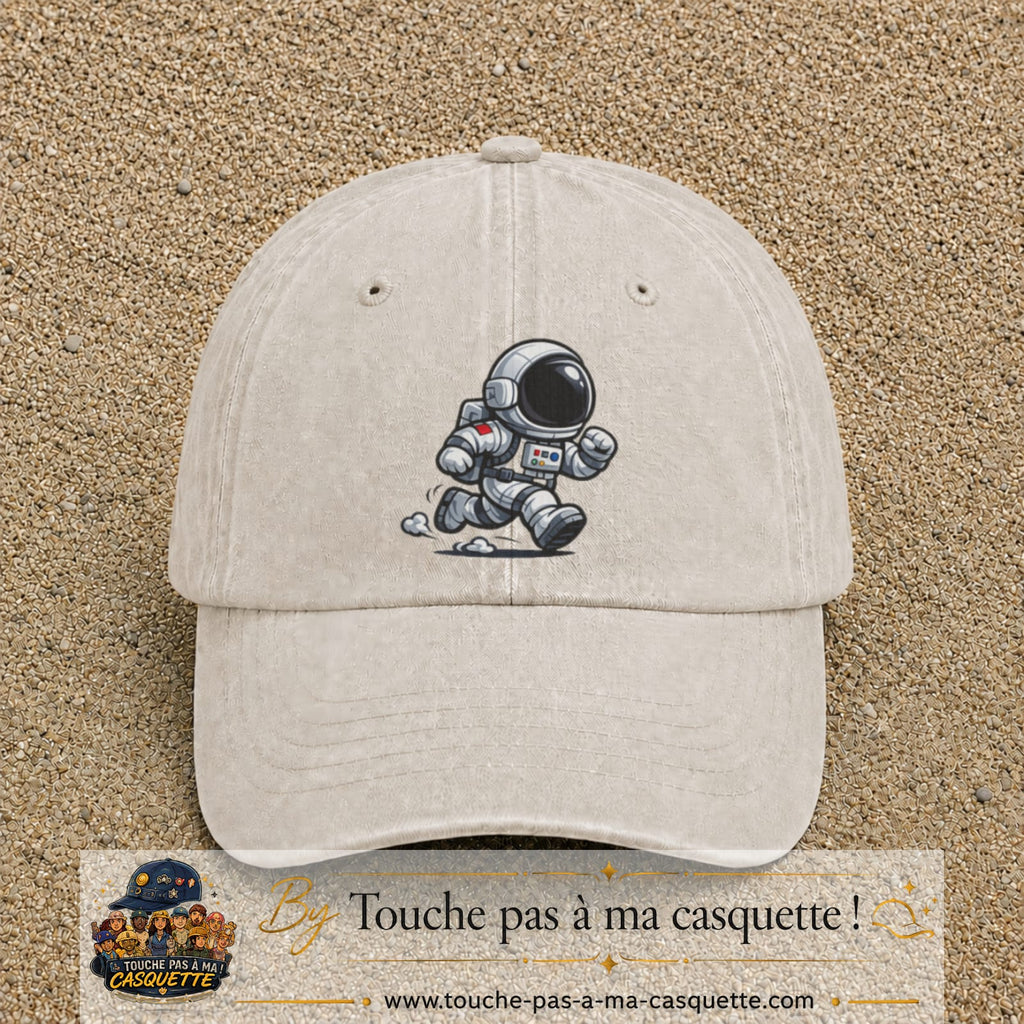Image principale produit64grosBC - casquette Beige clair délavé avec visuel Astronaute chibi 7 cm