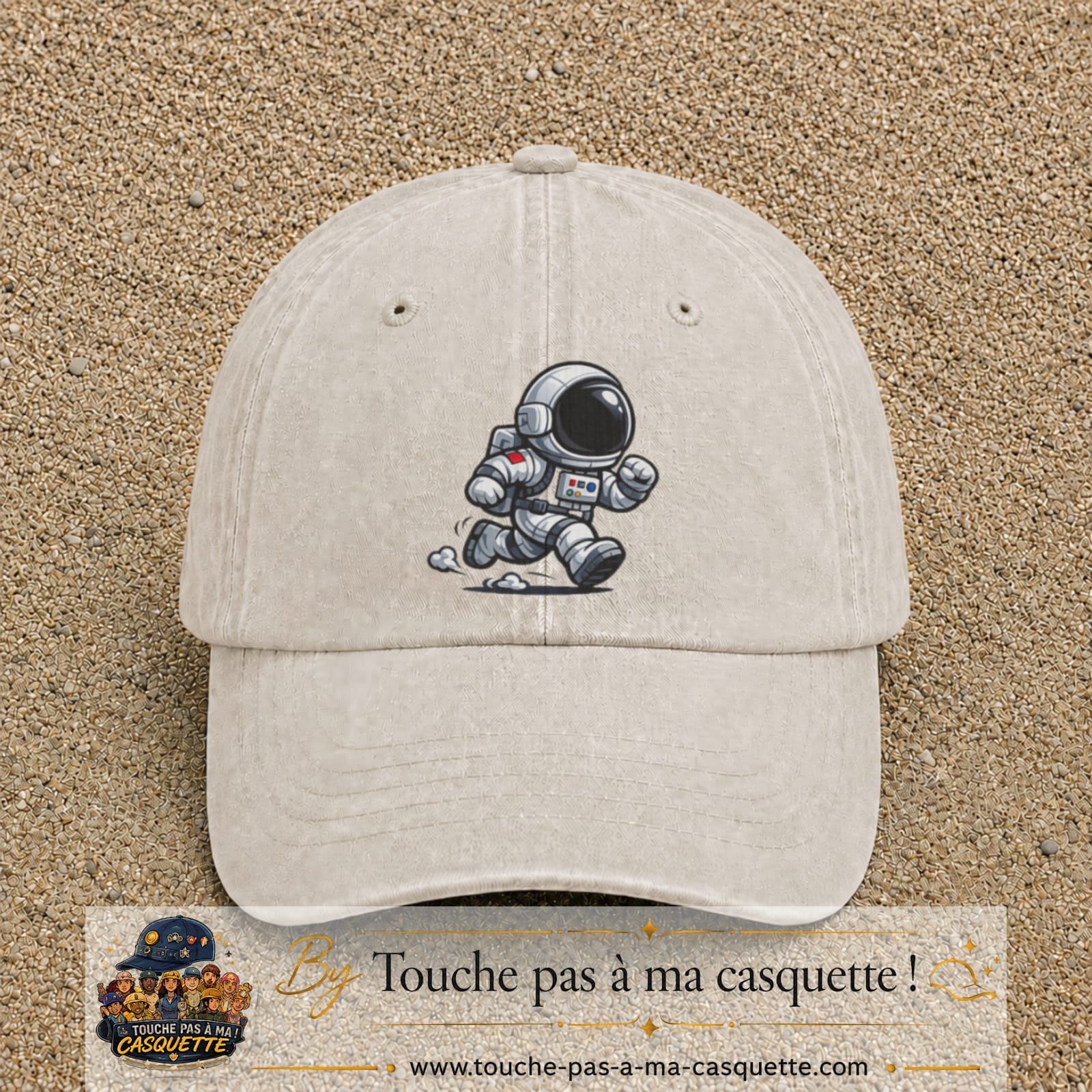 Image principale produit64grosBC - casquette Beige clair délavé avec visuel Astronaute chibi 7 cm