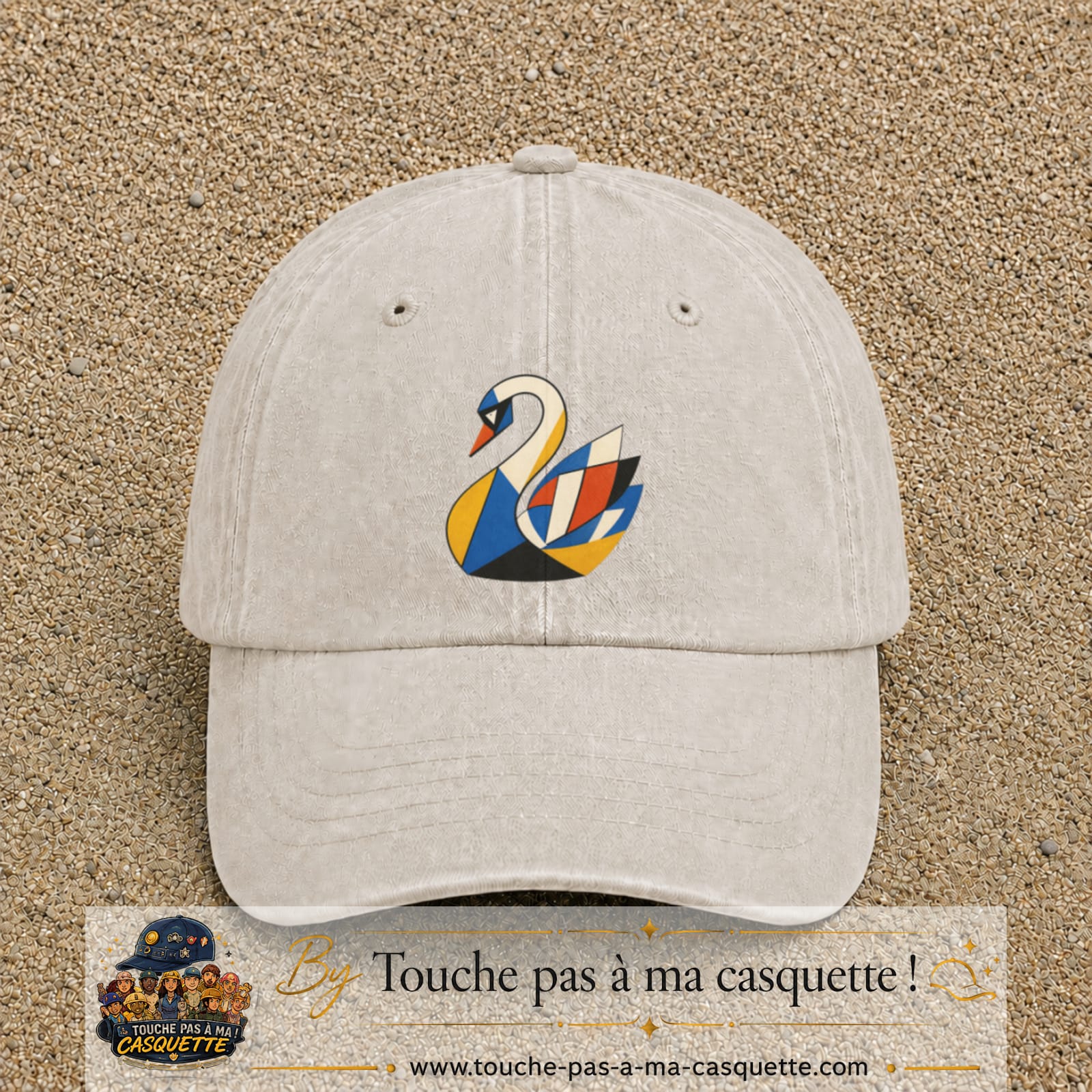 Image principale produit163grosBC - casquette Beige clair délavé avec visuel Cygne géométrique 7 cm