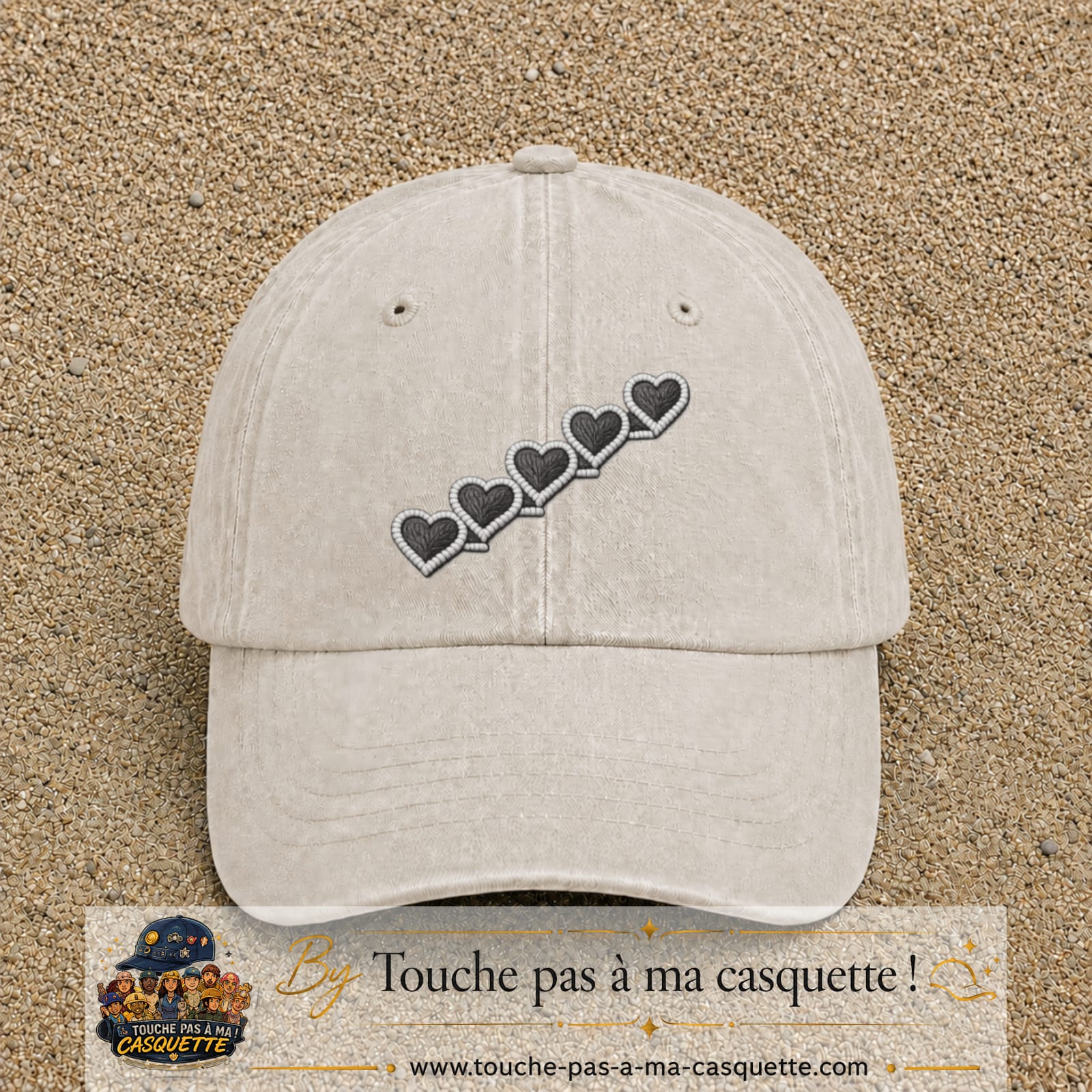 Casquette Beige clair délavé motif Guirlande de cœurs 7 cm - vue principale