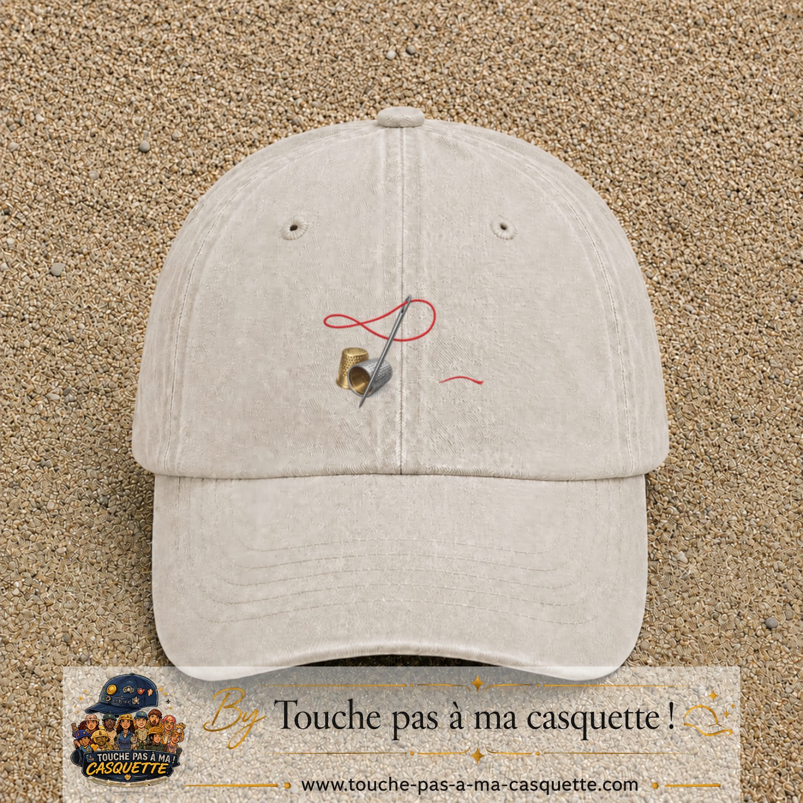Casquette Beige clair délavé 100% coton avec motif Aiguille et fil rouge 5 cm - image principale