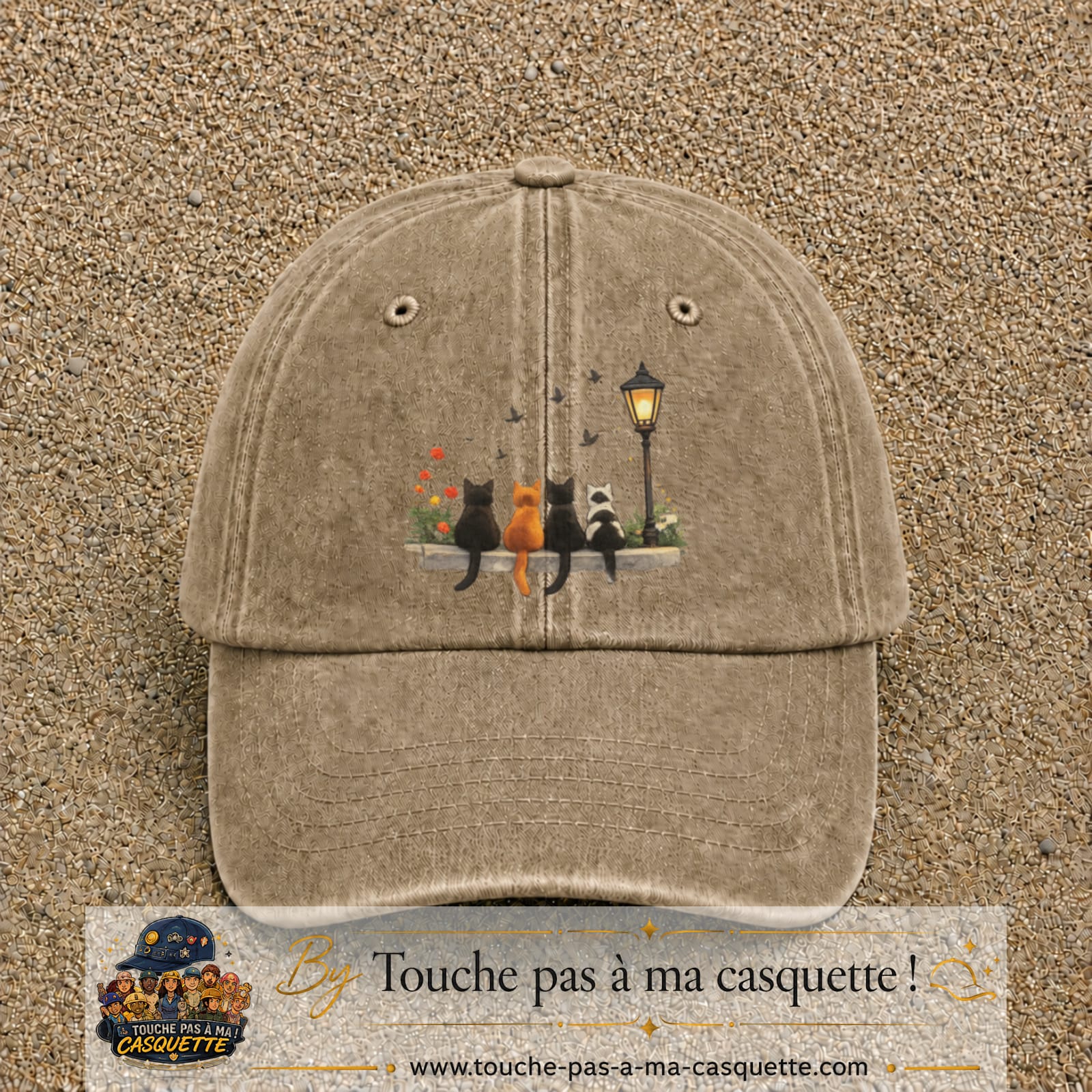 Image principale produit35grosBF - casquette Beige foncé délavé avec visuel Chats noirs banc automne 7 cm