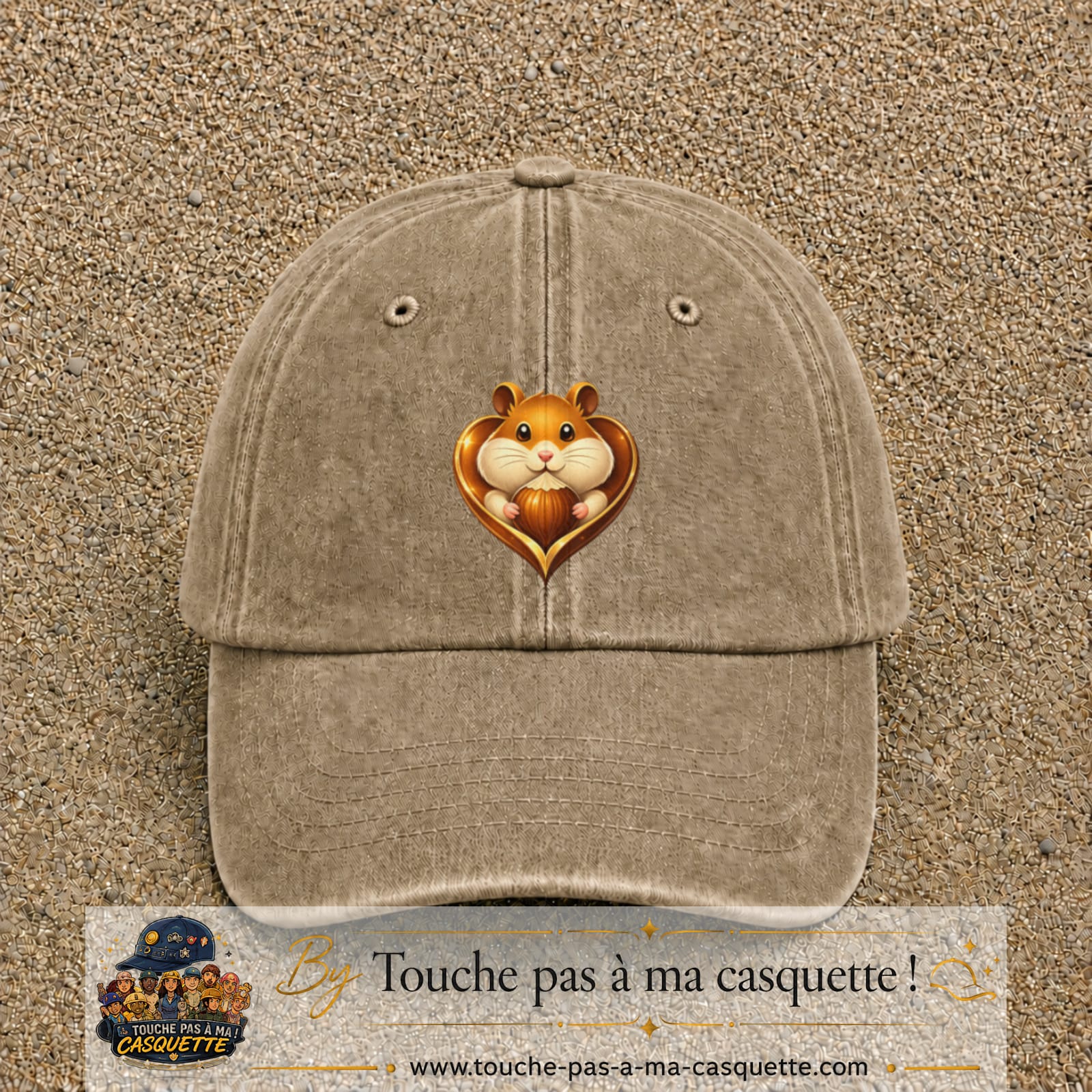 Casquette Beige foncé délavé avec motif Hamster au gland dans un cœur en 7 cm – vue principale