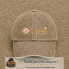 Casquette Beige foncé délavé avec motif Prénom Natacha fleuri en 7 cm – vue principale