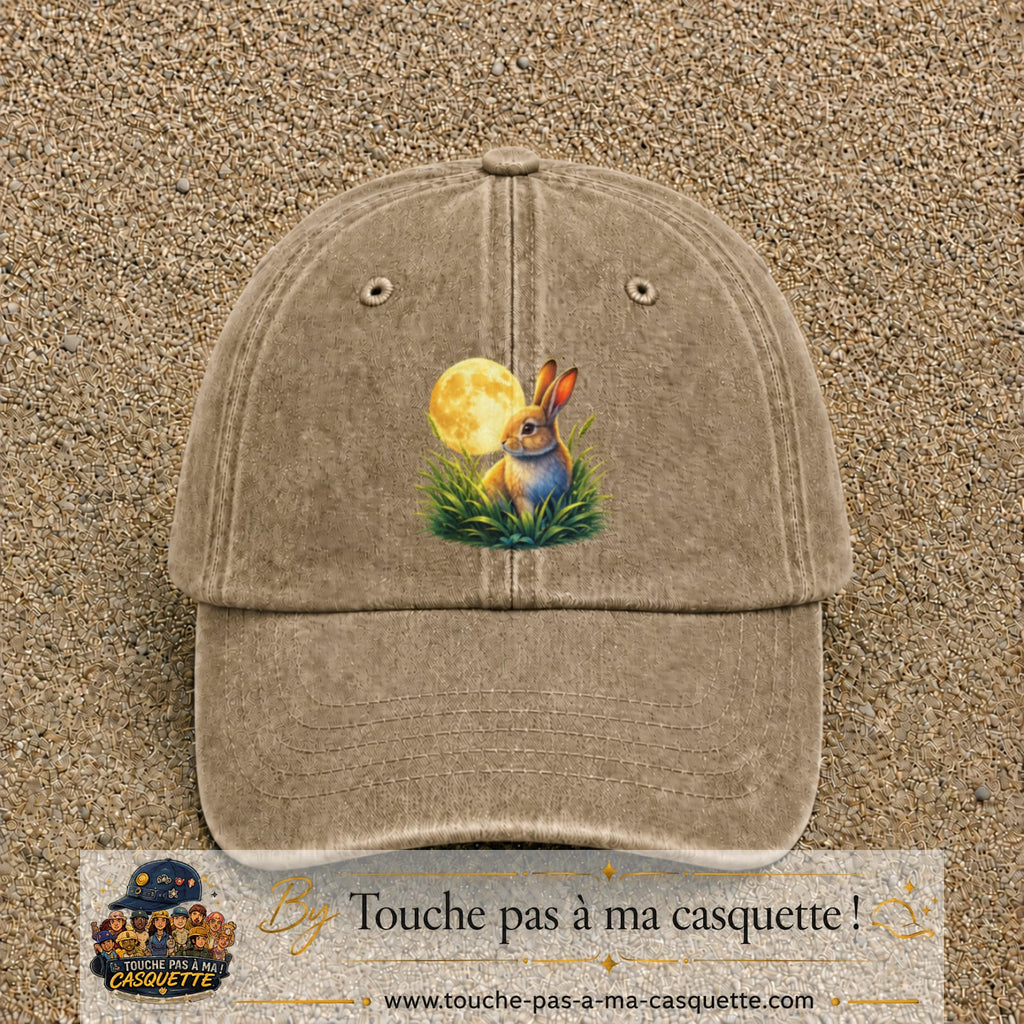 Casquette Beige foncé délavé motif Lapin sous la lune logo 7 cm