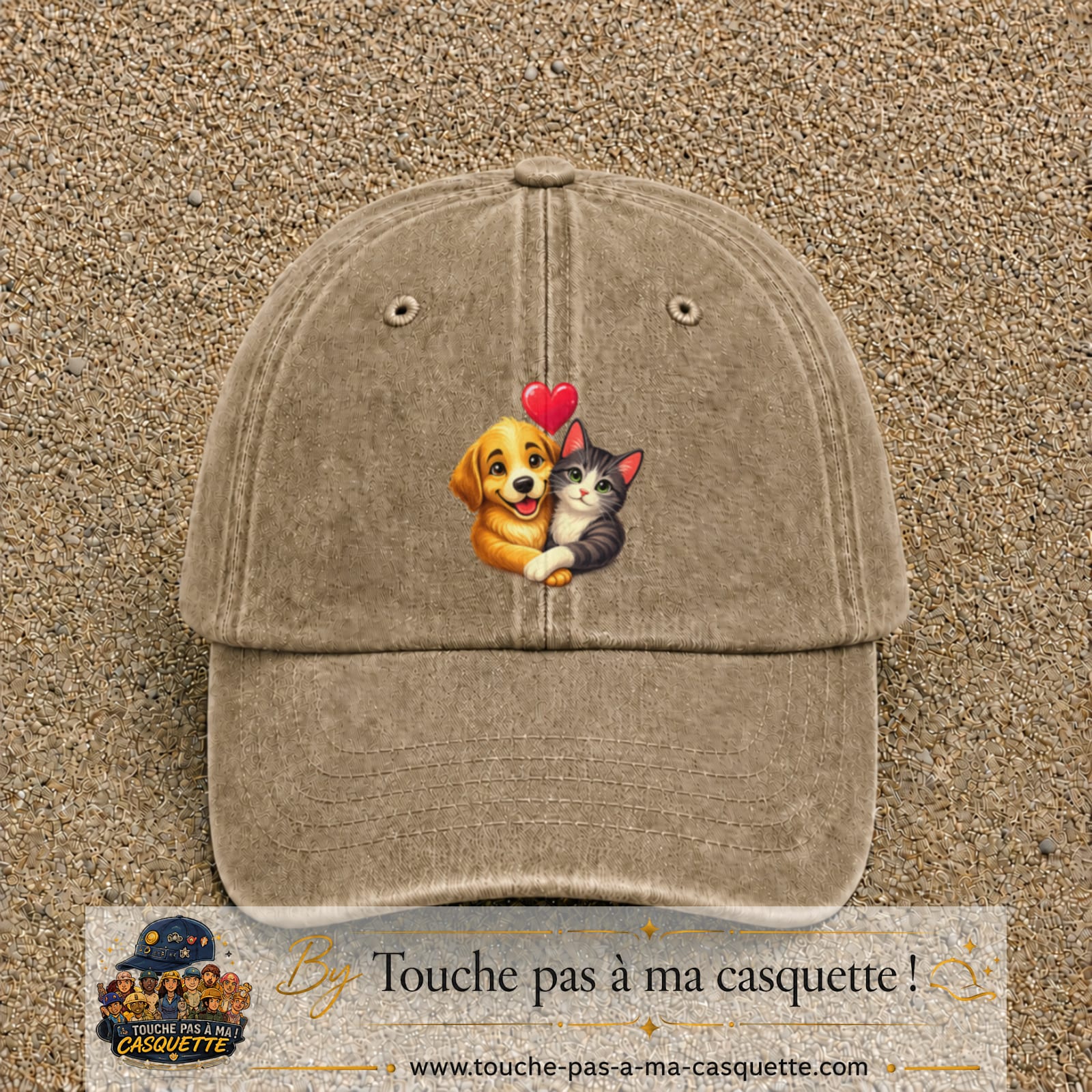 Casquette Beige foncé délavé avec motif Chien et chat complices en 7 cm – vue principale