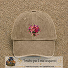 Casquette Beige foncé délavé avec motif Bouquet de lys et roses avec papillon en 7 cm – vue principale