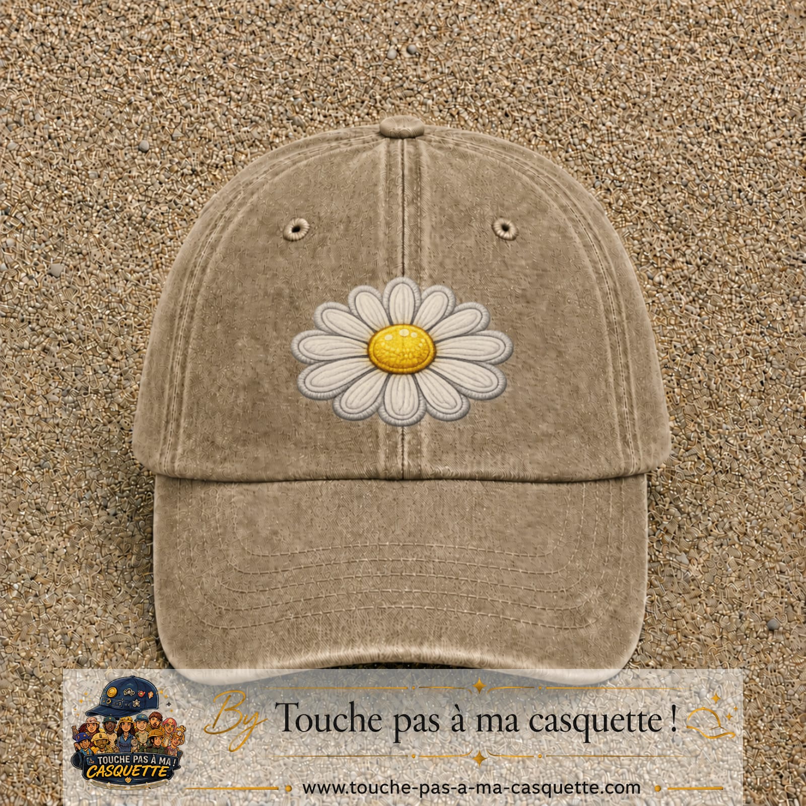Image principale produit104grosBF - casquette Beige foncé délavé avec visuel Marguerite simple 7 cm