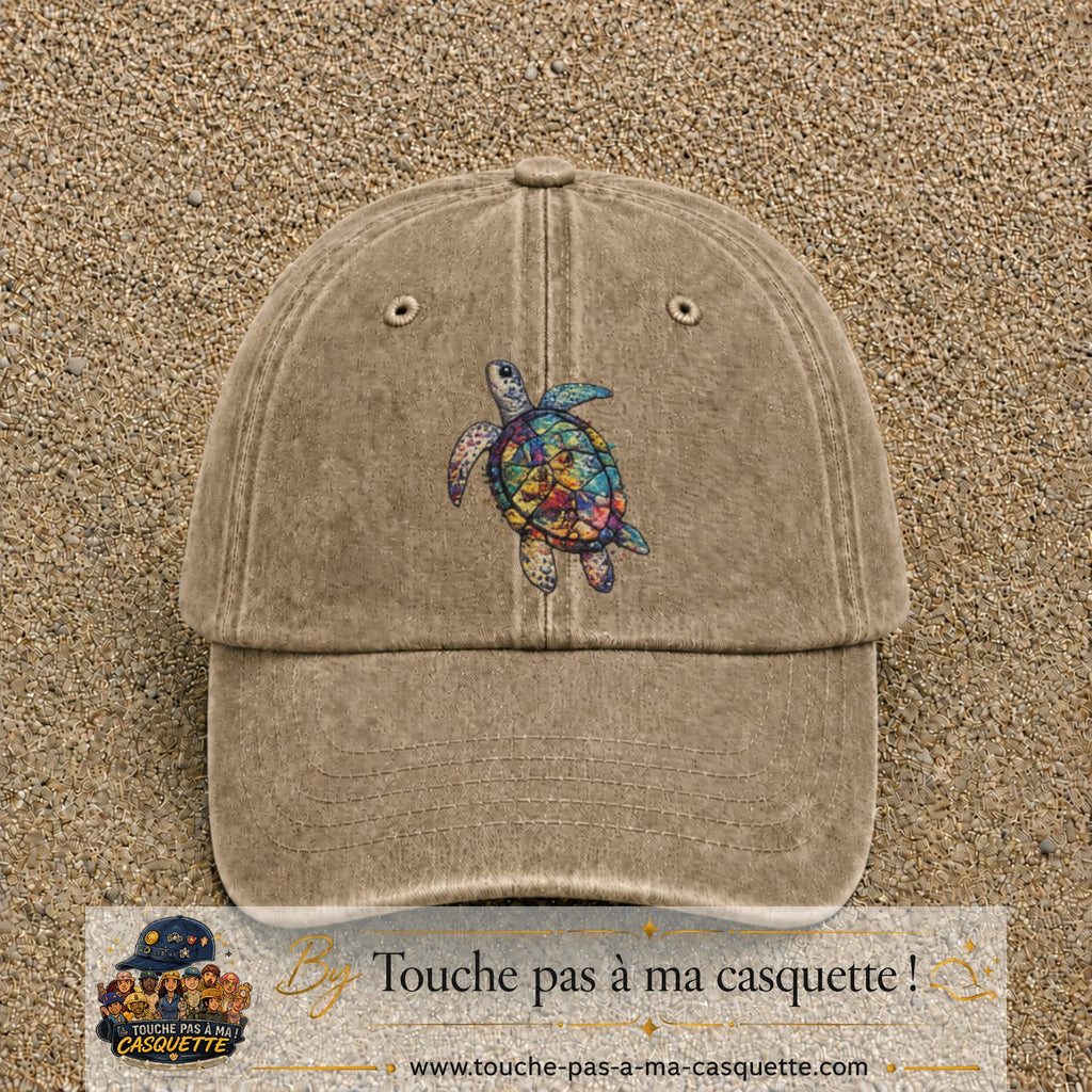 Image principale produit17grosBF - casquette Beige foncé délavé avec visuel Tortue colorée 7 cm