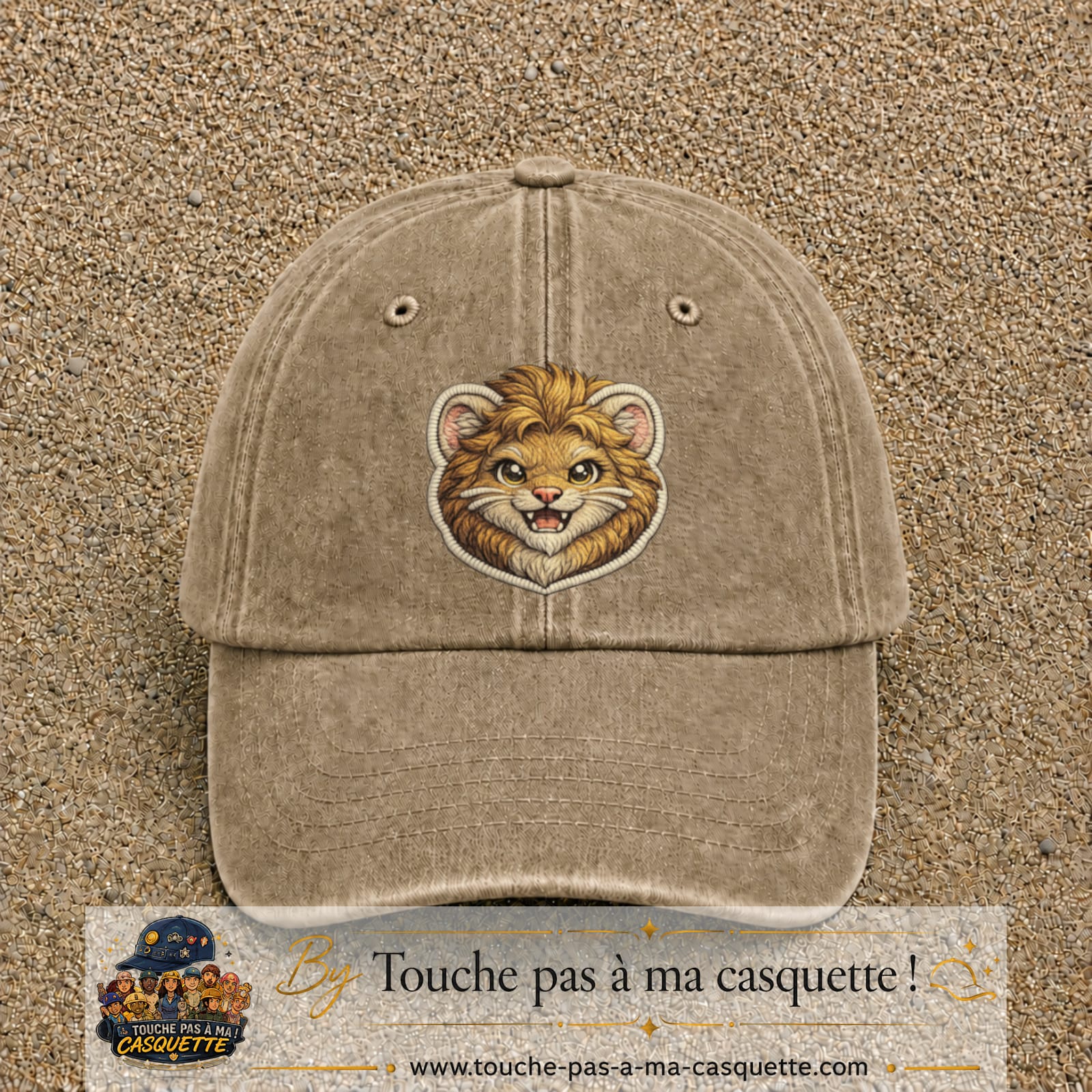 Image principale produit39grosBF - casquette Beige foncé délavé avec visuel Lion souriant 7 cm