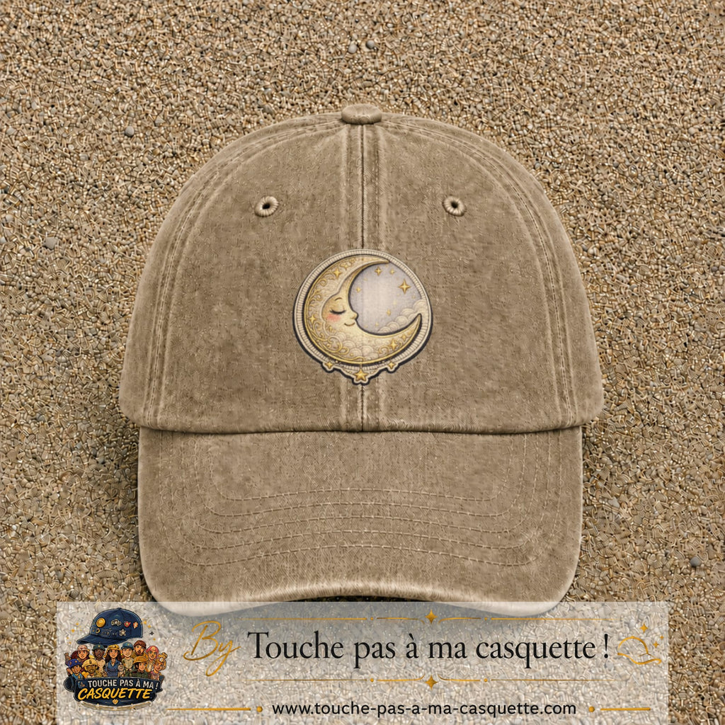 Casquette Beige foncé délavé motif Lune endormie 7 cm - vue principale