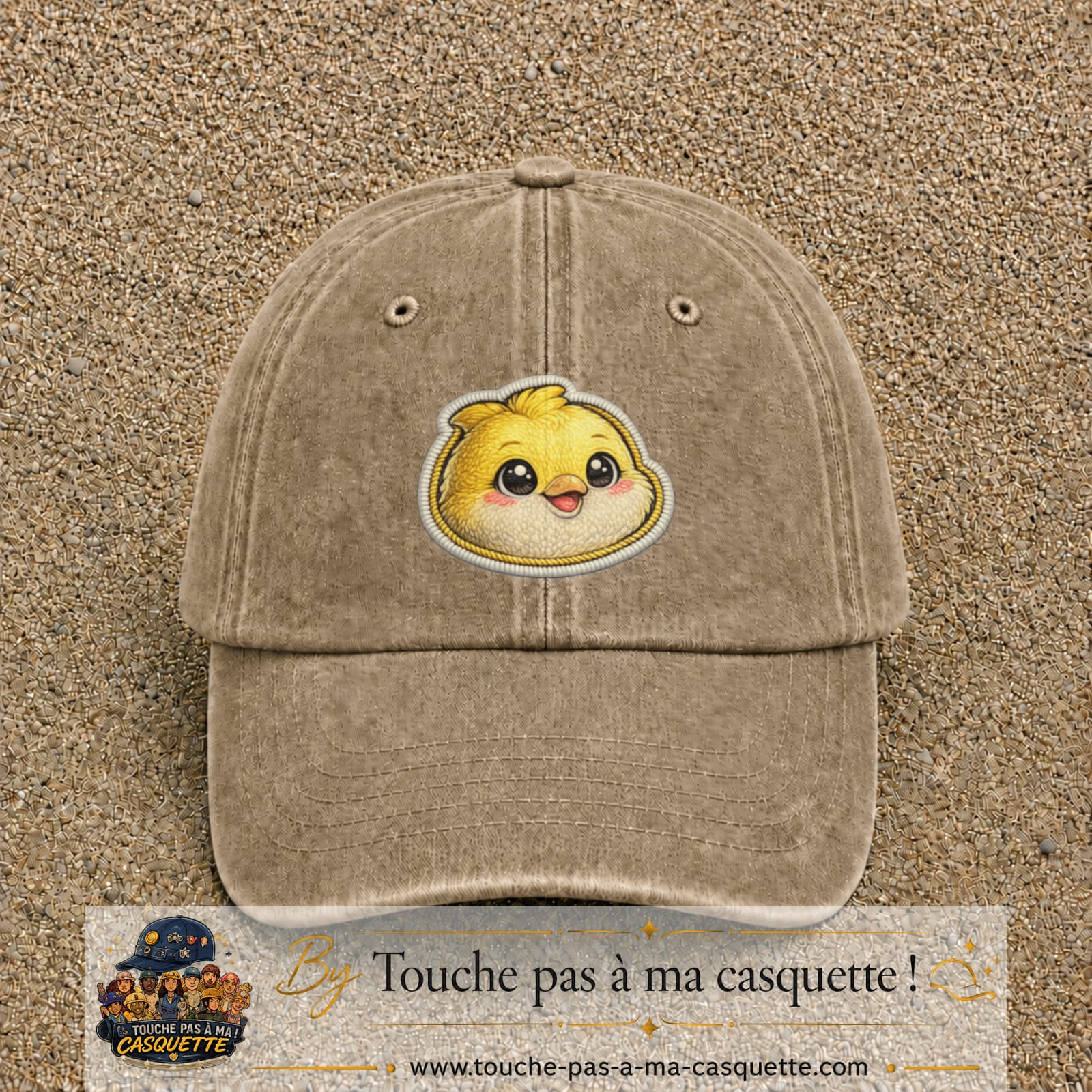 Casquette Beige foncé délavé motif Poussin joyeux 7 cm - vue principale