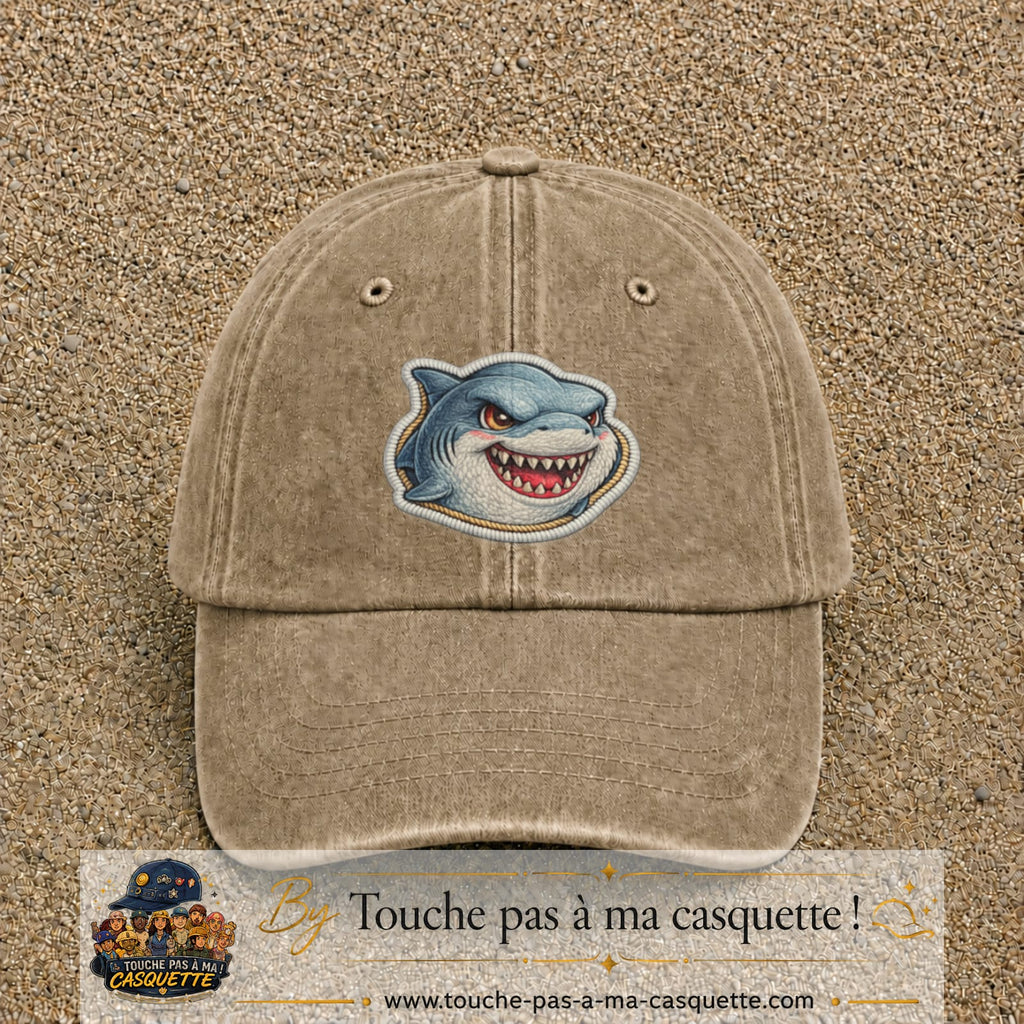 Casquette Beige foncé délavé motif Requin fun 7 cm - vue principale