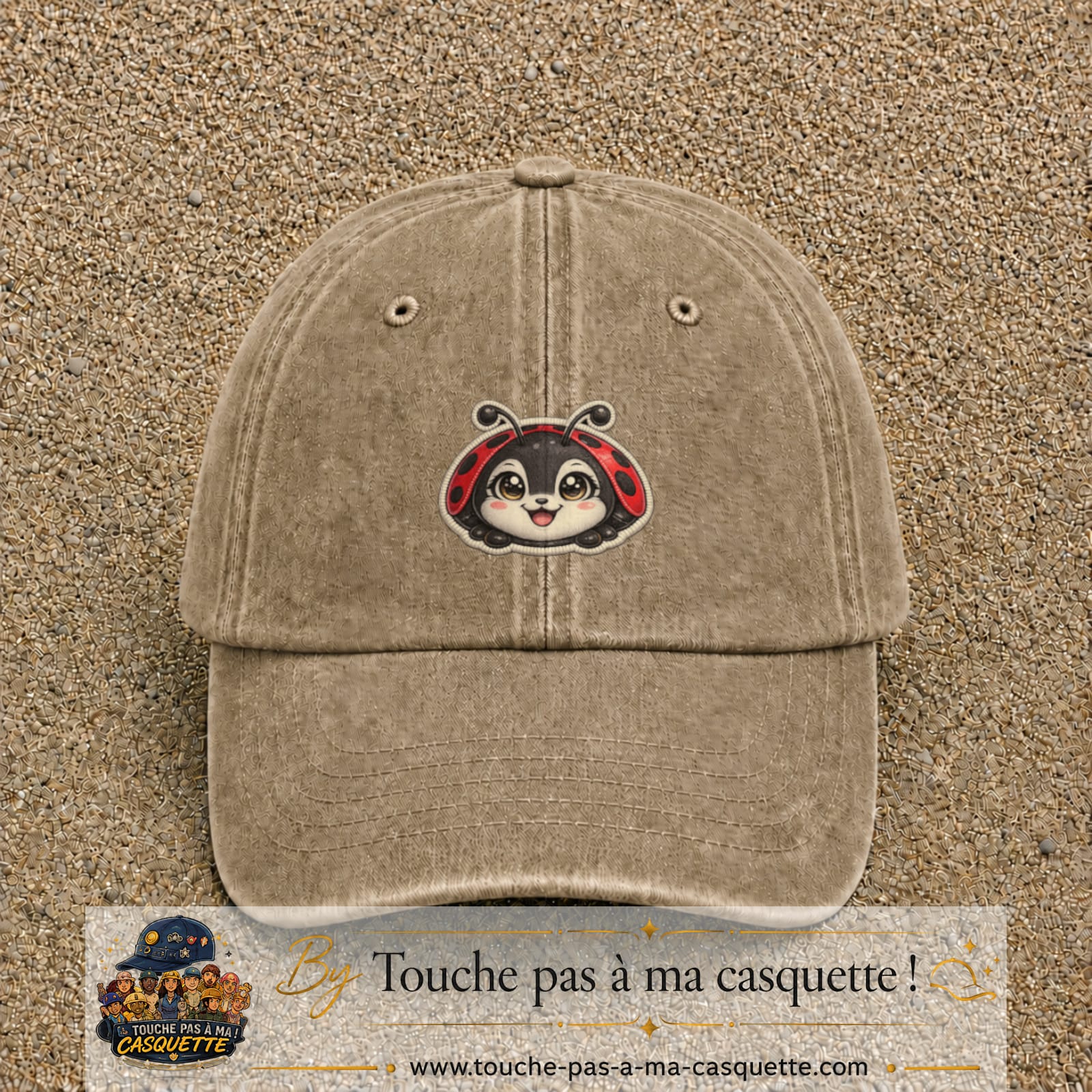 Casquette Beige foncé délavé motif Coccinelle rouge 5 cm - vue principale