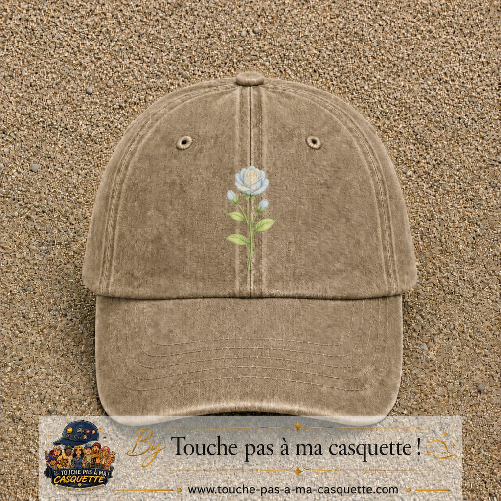 Casquette Beige foncé délavé motif Rose blanche 7 cm - vue principale