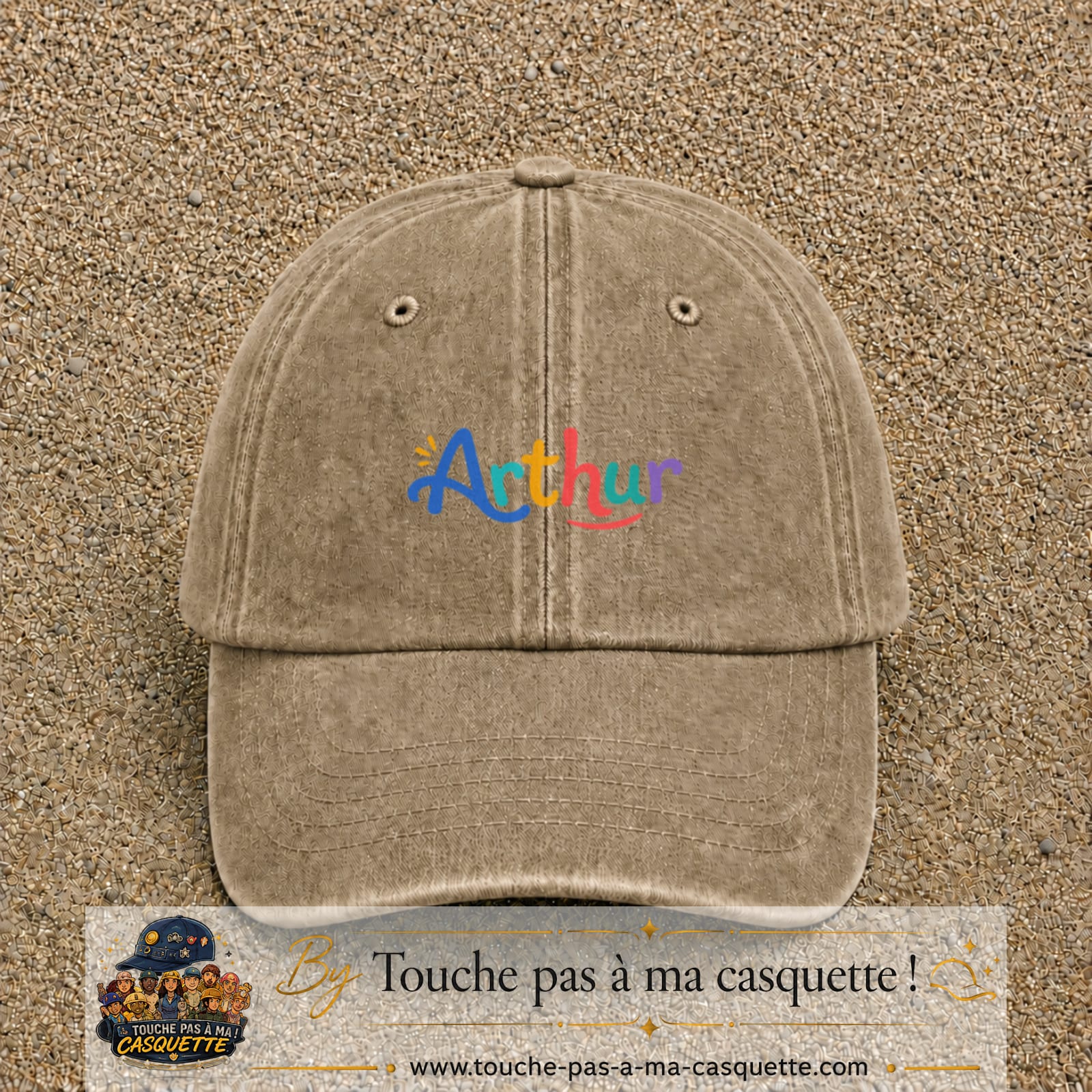 Casquette baseball Beige foncé délavé 100% coton avec visuel Prénom Arthur coloré 5 cm - image produit principale