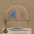 Casquette baseball Beige foncé délavé 100% coton avec visuel Prénom Henry coloré 7 cm - image produit principale