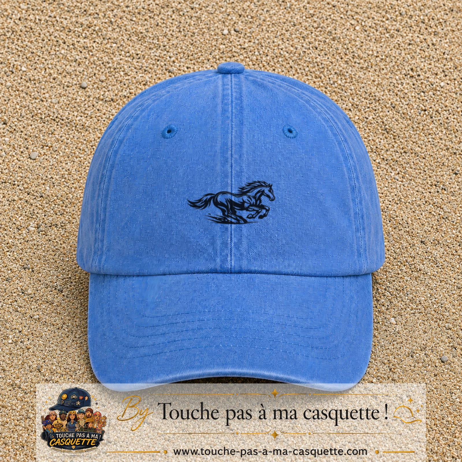 Image principale produit127petitBLC - casquette Bleu ciel délavé avec visuel Cheval au galop 3 cm