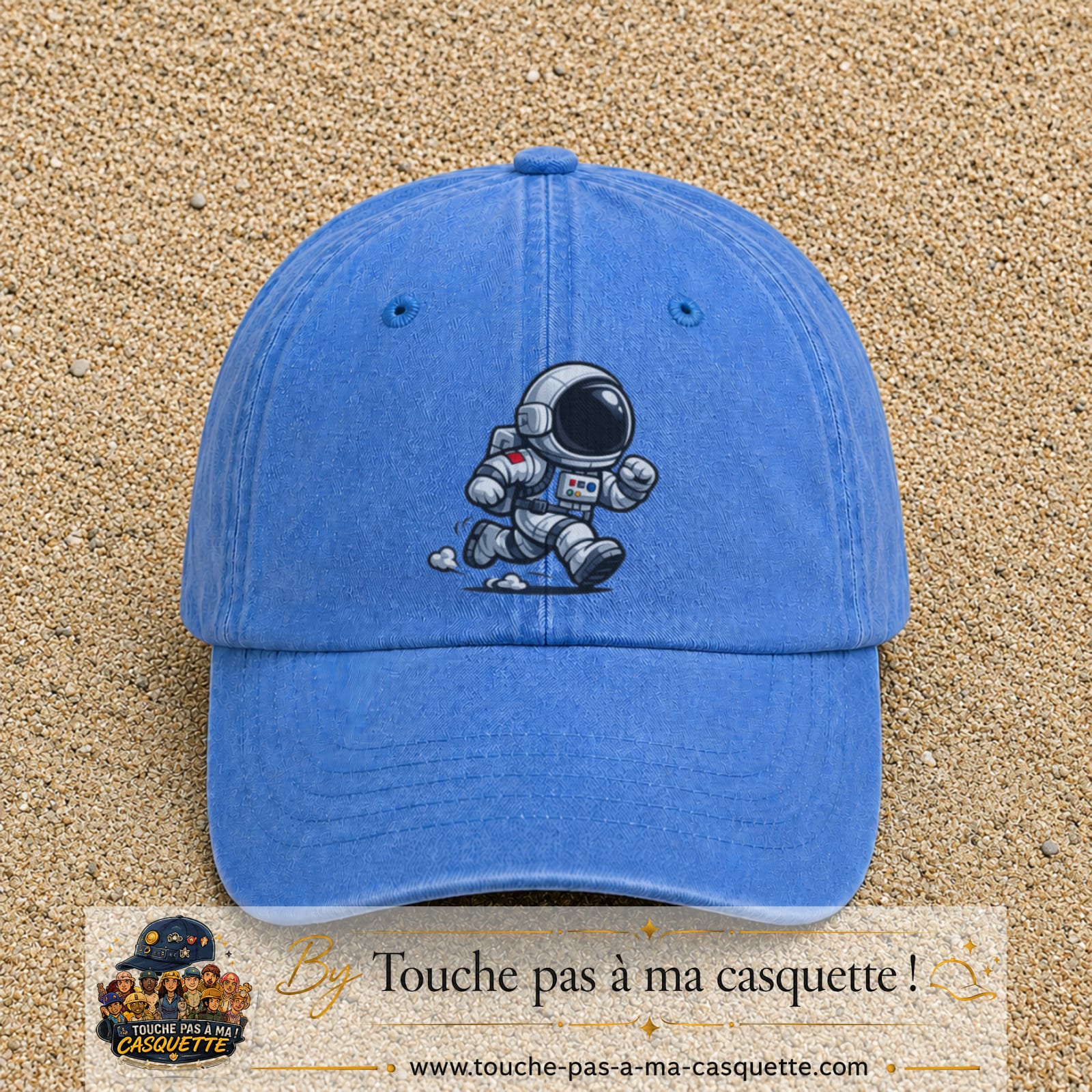 Image principale produit64grosBLC - casquette Bleu ciel délavé avec visuel Astronaute chibi 7 cm