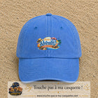 Casquette Bleu ciel délavé avec motif Bonne retraite au bord de la mer en 5 cm – vue principale