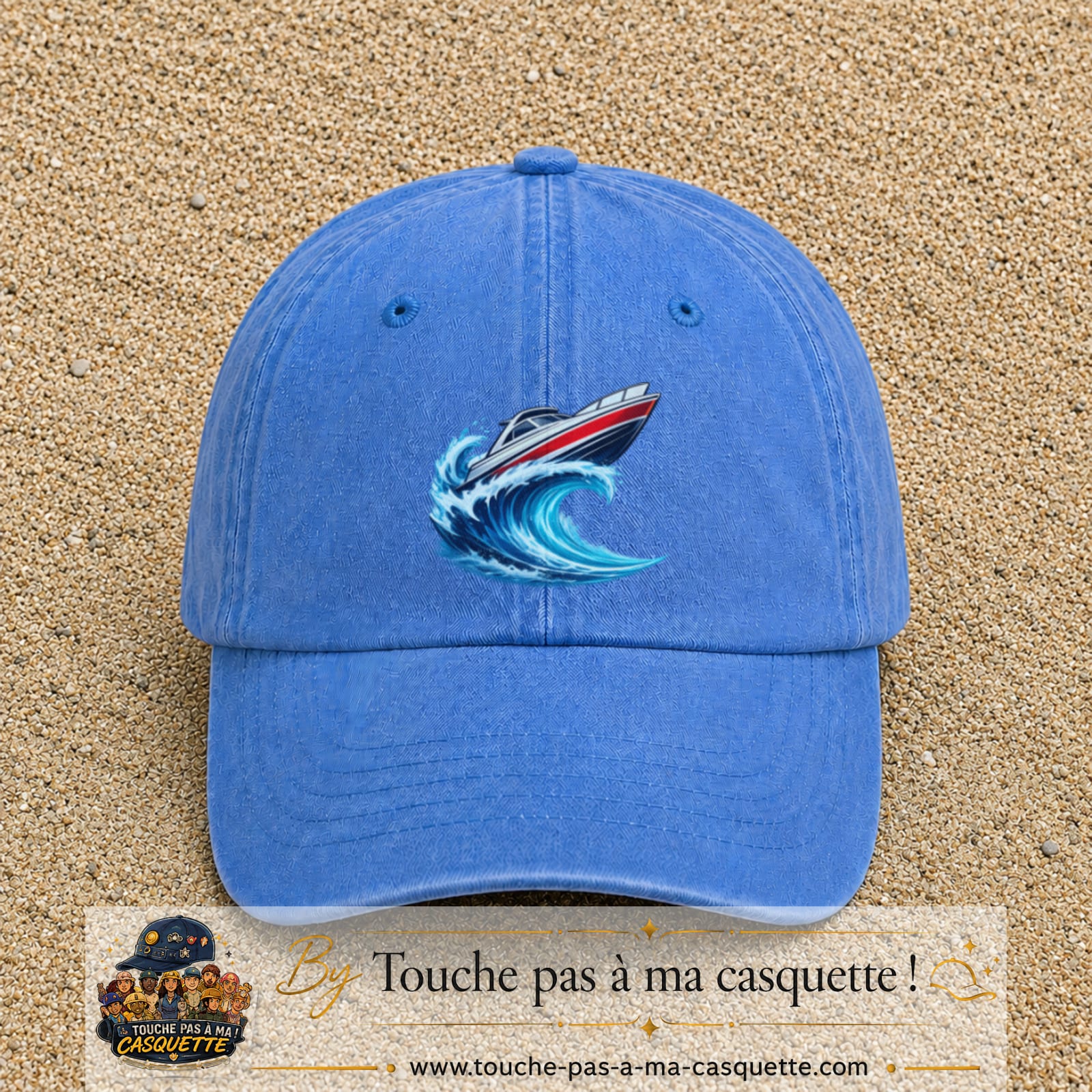 Casquette Bleu ciel délavé avec motif Bateau à moteur sur vague en 7 cm – vue principale