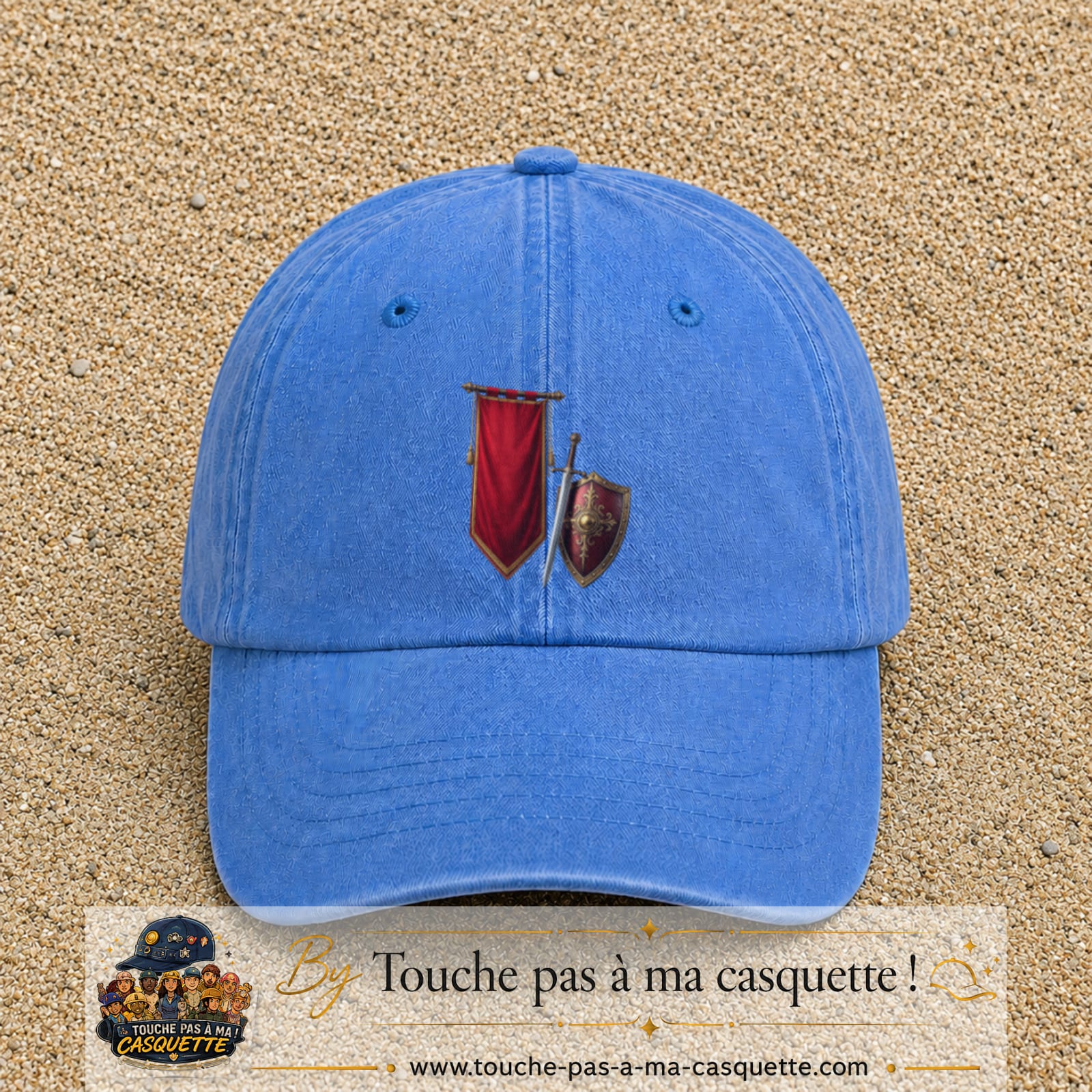 Image principale casquette Bleu ciel délavé avec motif Bouclier médiéval 7 cm