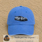 Casquette Bleu ciel délavé avec motif Voiture sportive en 5 cm – vue principale