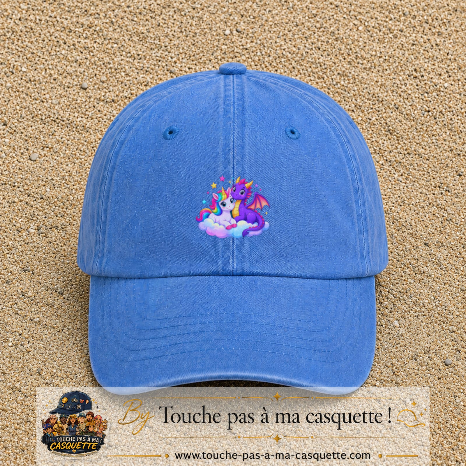 Casquette Bleu ciel délavé motif Licorne et bébé dragon logo 5 cm