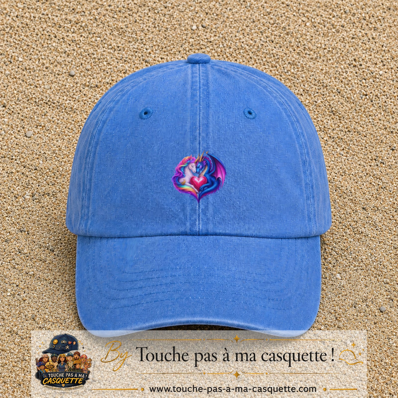 Casquette Bleu ciel délavé motif Licorne et dragon cœur logo 5 cm