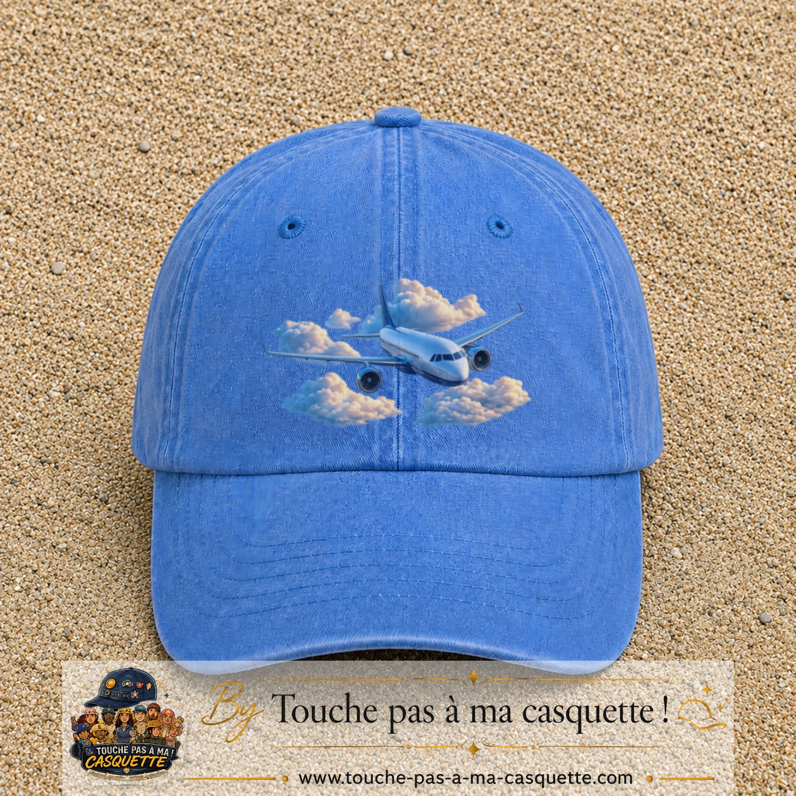 Image principale casquette Bleu ciel délavé avec motif Avion dans les nuages 7 cm