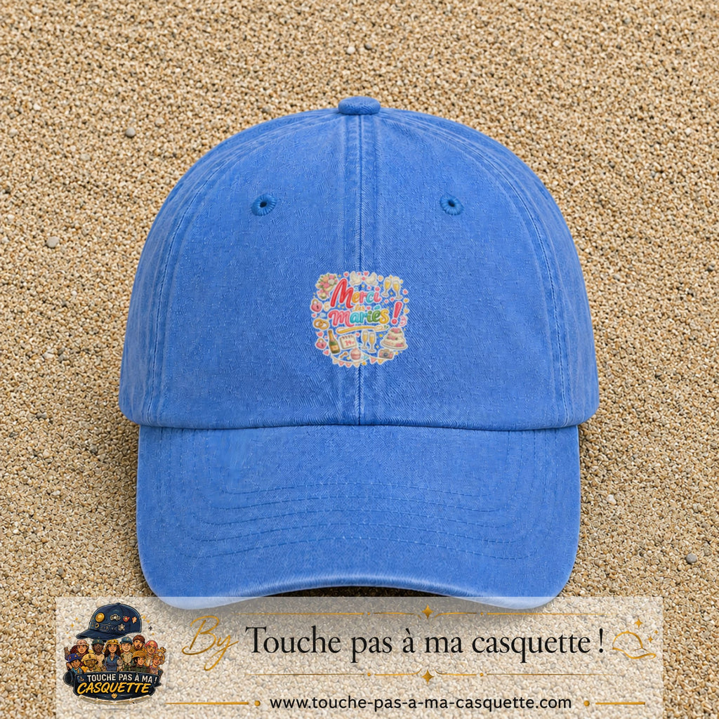 Casquette Bleu ciel délavé avec motif Merci les Mariés en 5 cm – vue principale