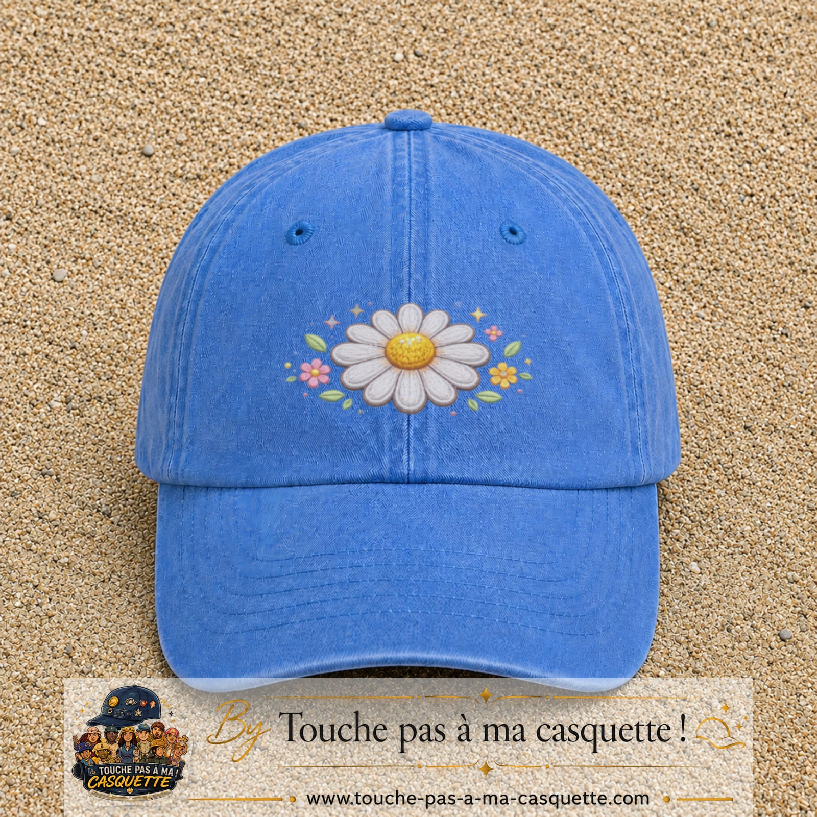 Image principale produit120moyenBLC - casquette Bleu ciel délavé avec visuel Marguerite horizontale 5 cm