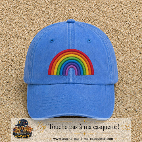 Image principale produit187grosBLC - casquette Bleu ciel délavé avec visuel Arc-en-ciel 7 cm