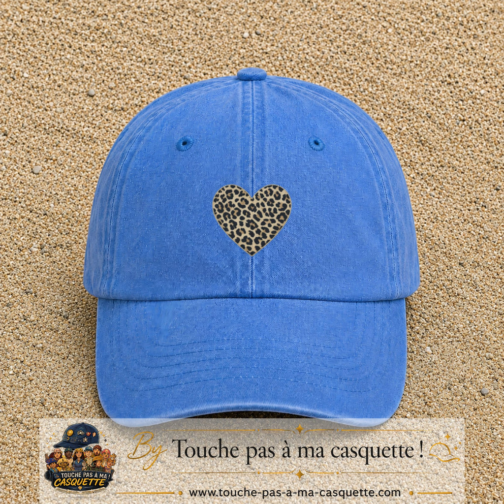 Image principale produit18moyenBLC - casquette Bleu ciel délavé avec visuel Cœur léopard 5 cm