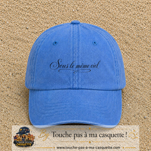 Image principale produit133petitBLC - casquette Bleu ciel délavé avec visuel Sous le même ciel 3 cm