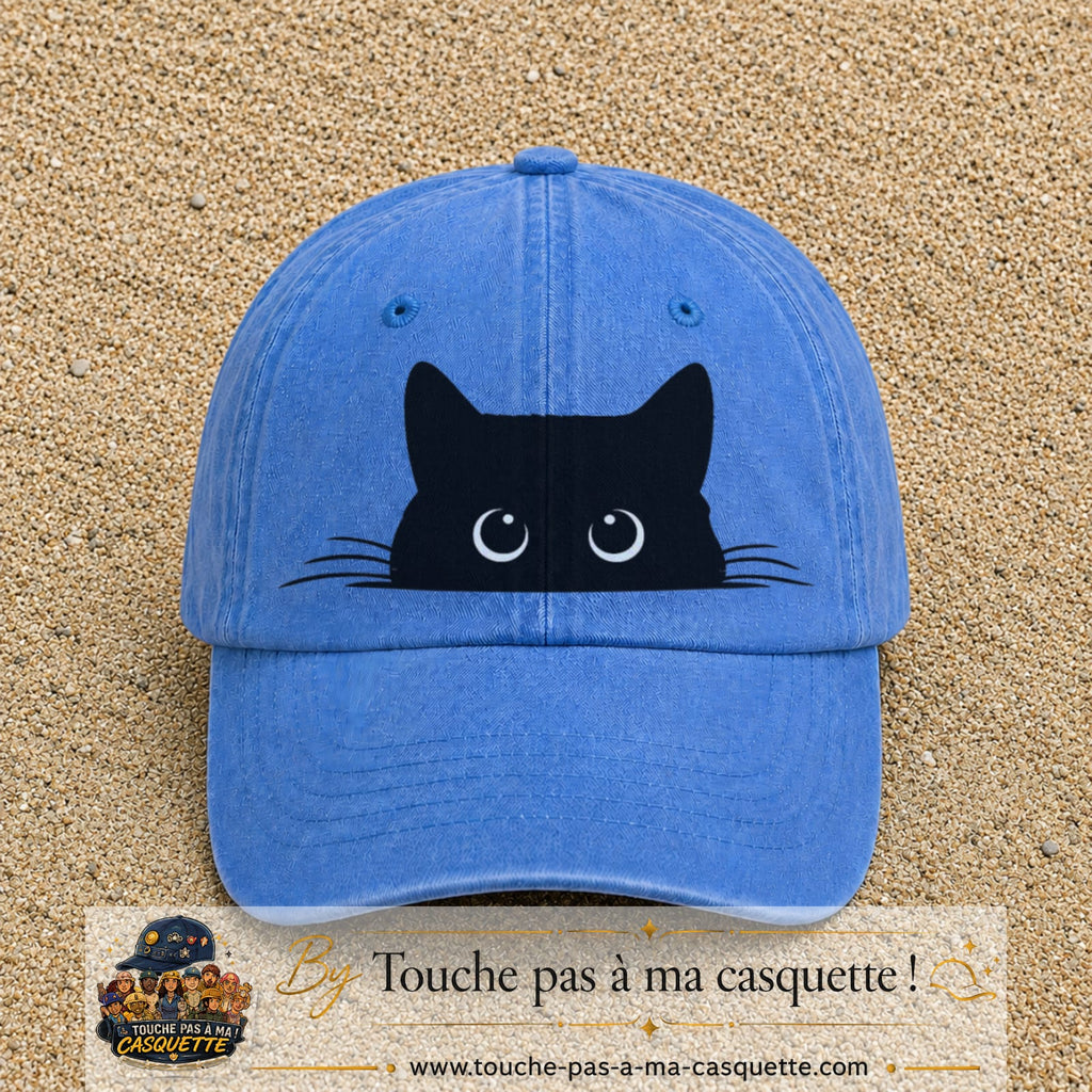 Image principale produit16grosBLC - casquette Bleu ciel délavé avec visuel Chat noir caché yeux ronds 7 cm