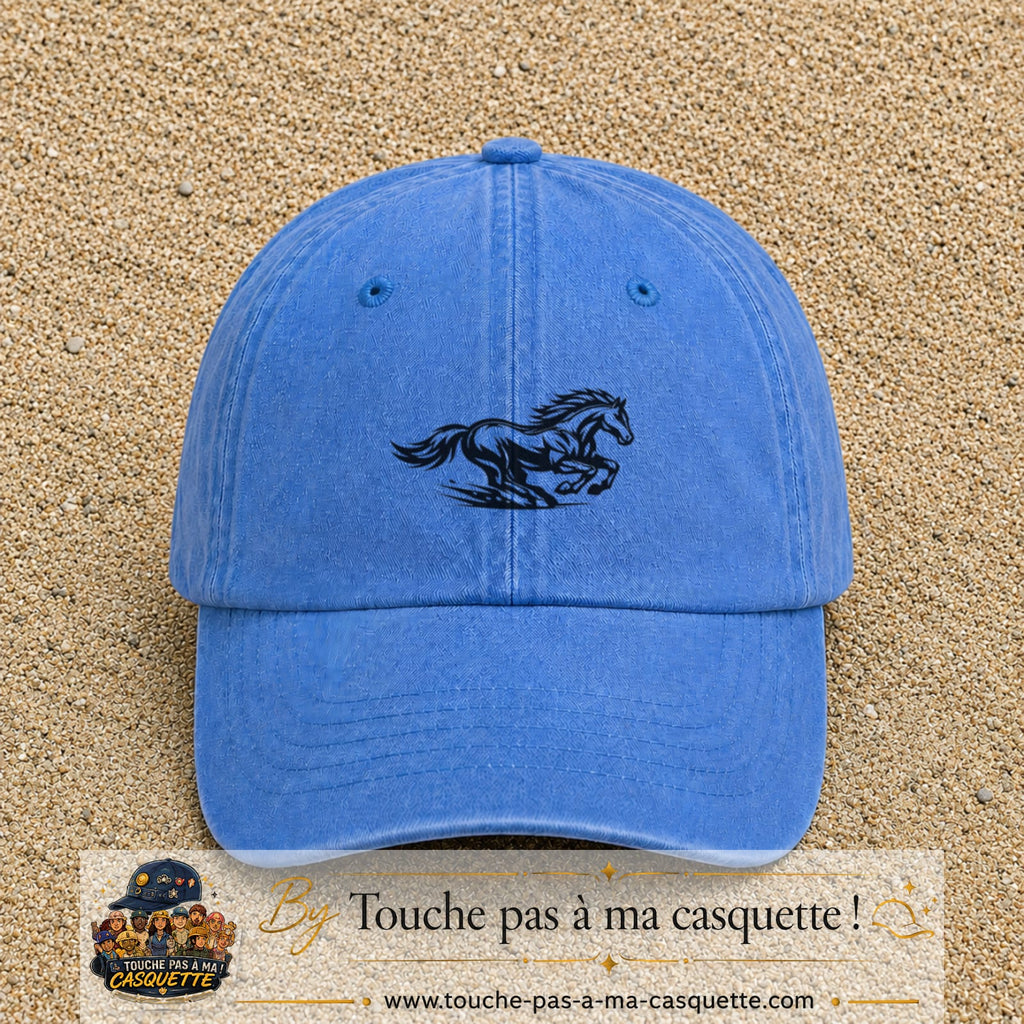 Image principale produit127moyenBLC - casquette Bleu ciel délavé avec visuel Cheval au galop 5 cm